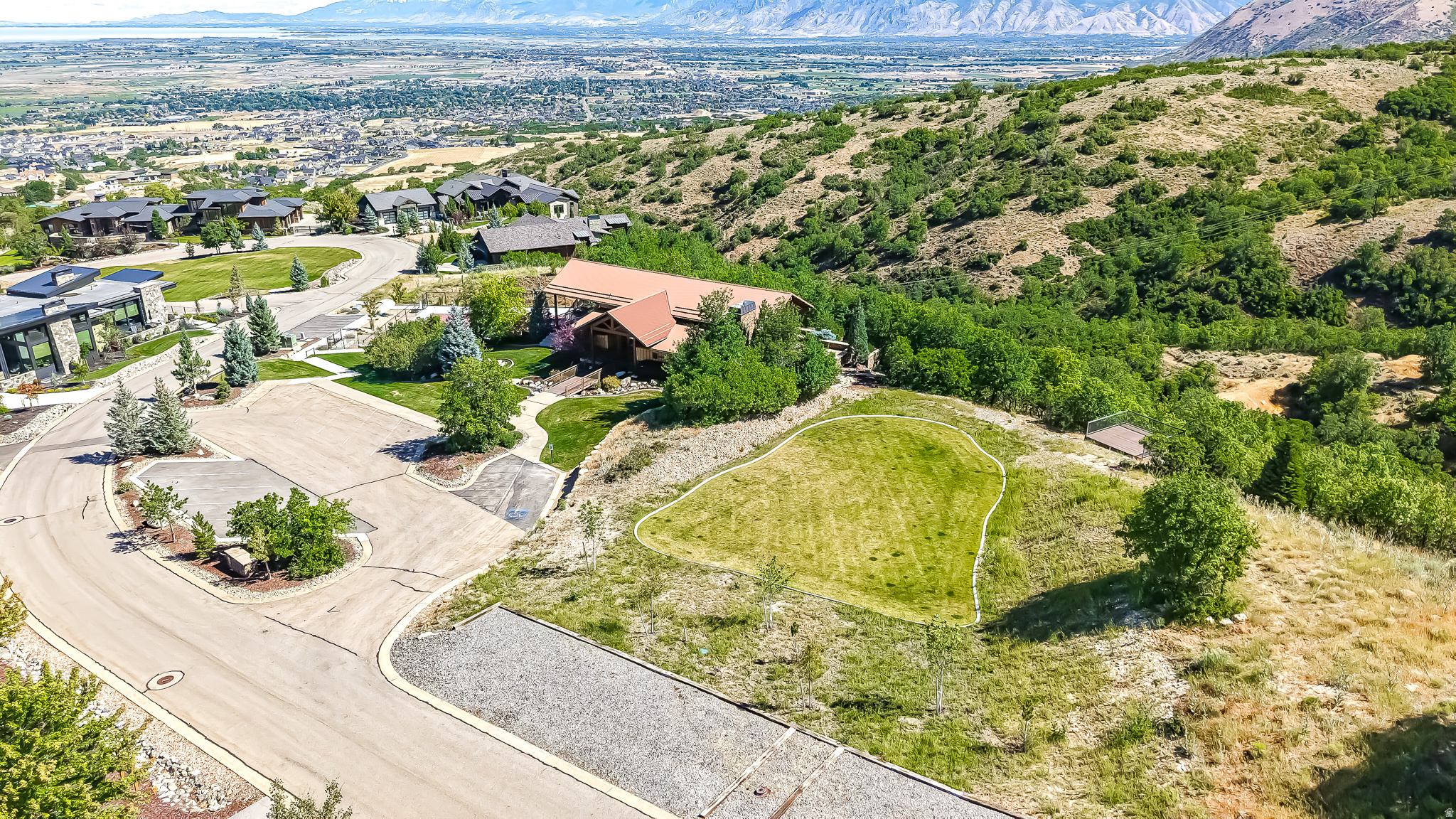 890 S SUMMIT DR Unit: 47
