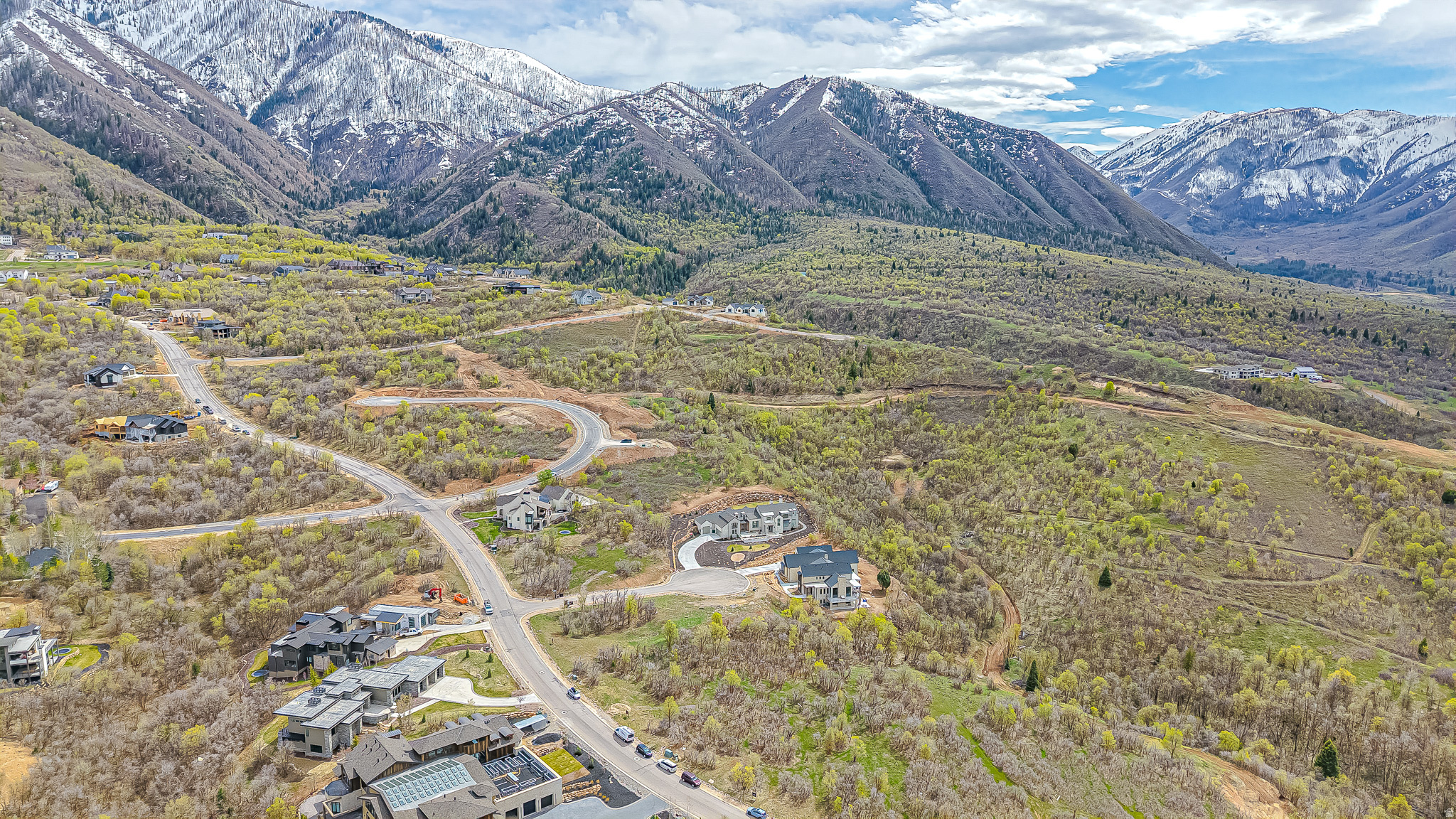 890 S SUMMIT DR Unit: 47