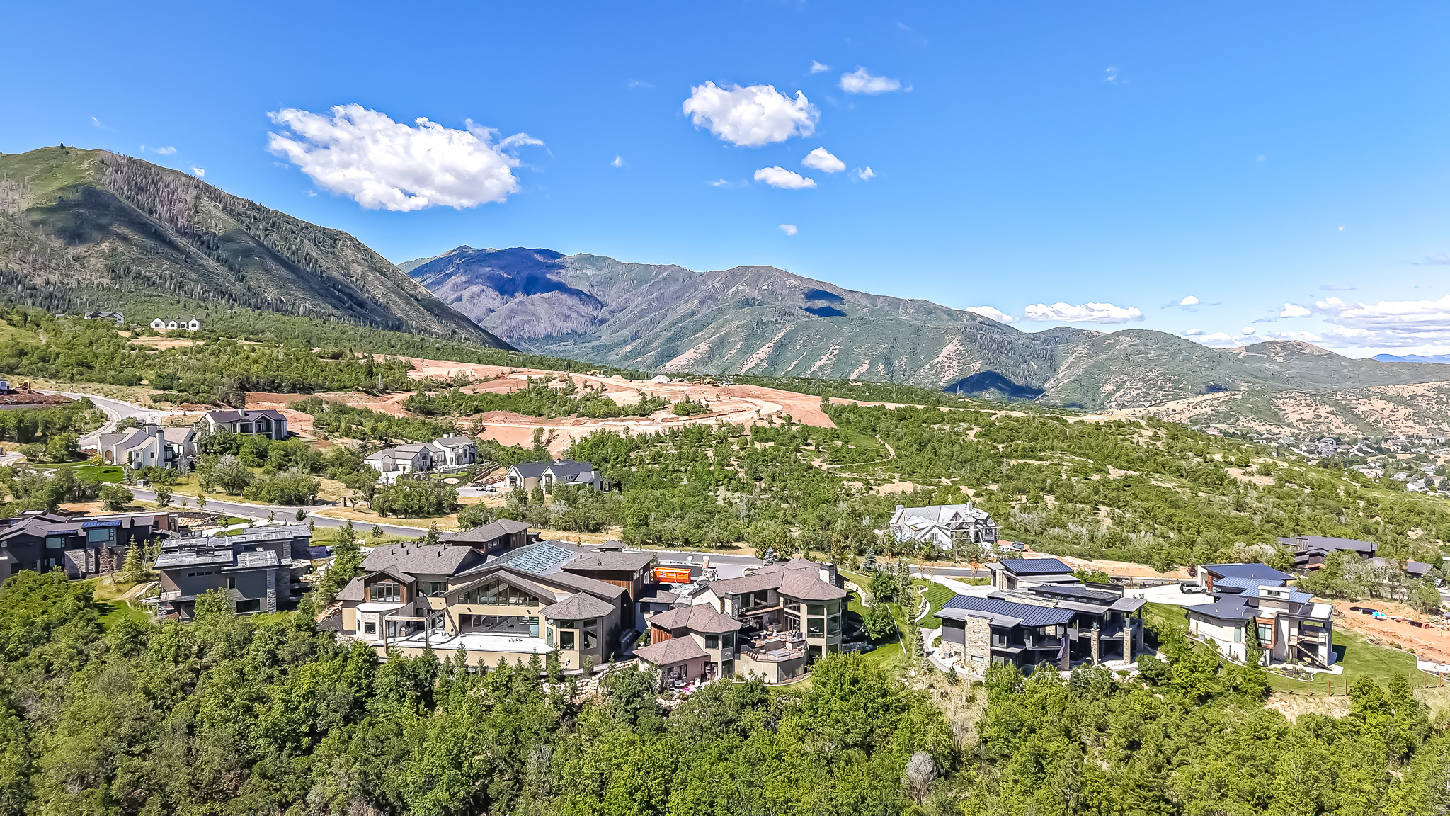 890 S SUMMIT DR Unit: 47