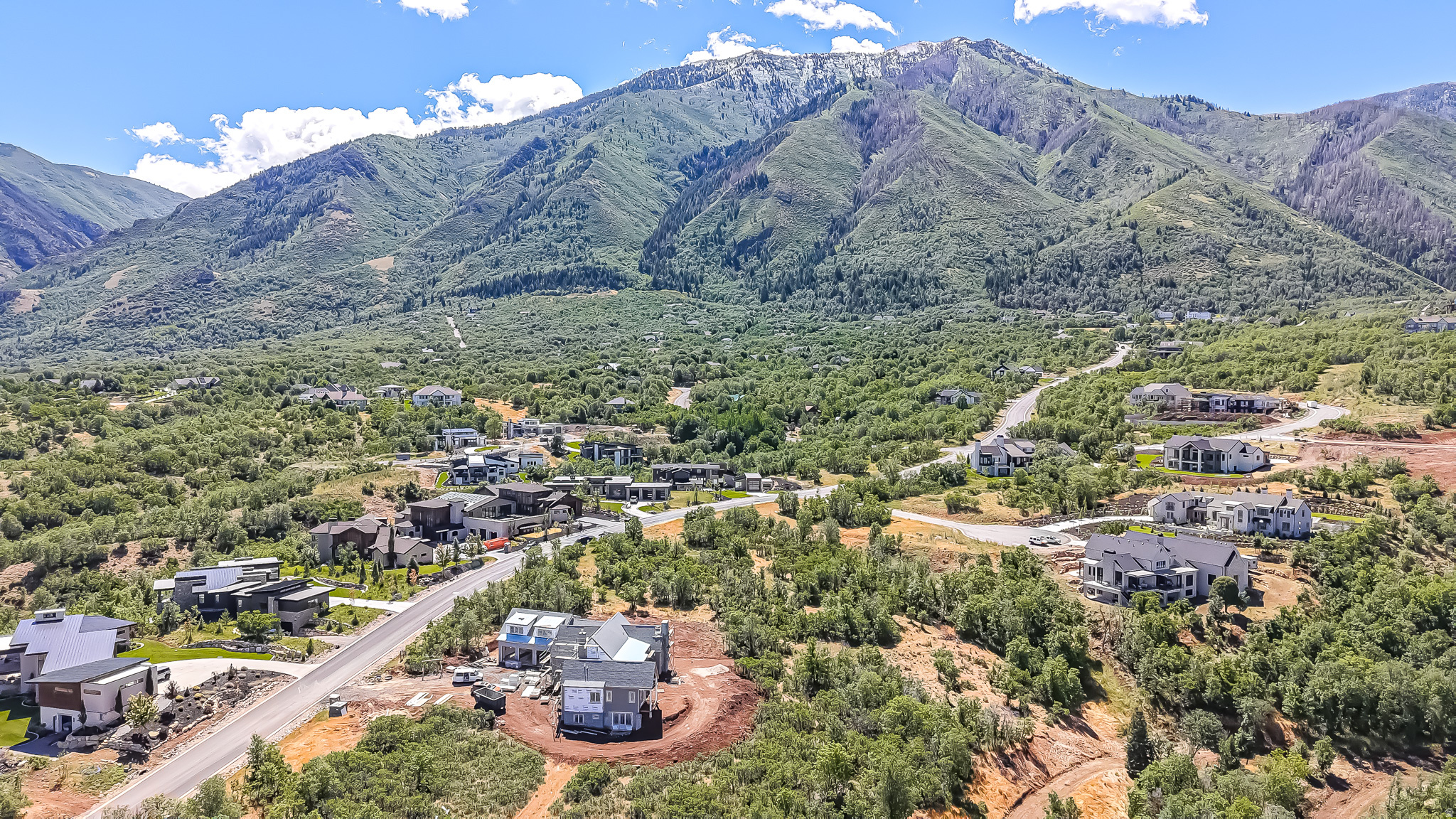 890 S SUMMIT DR Unit: 47