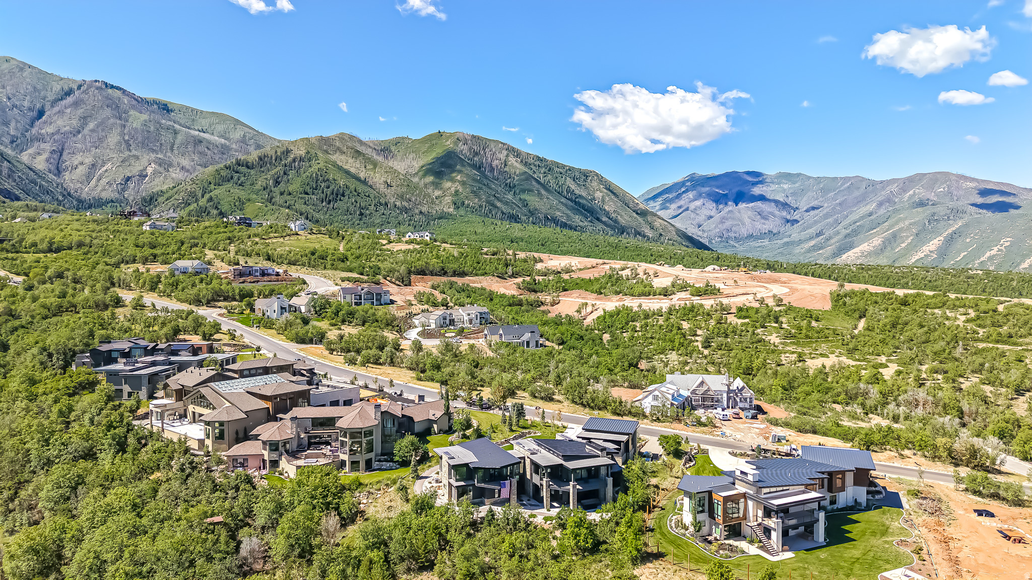 890 S SUMMIT DR Unit: 47