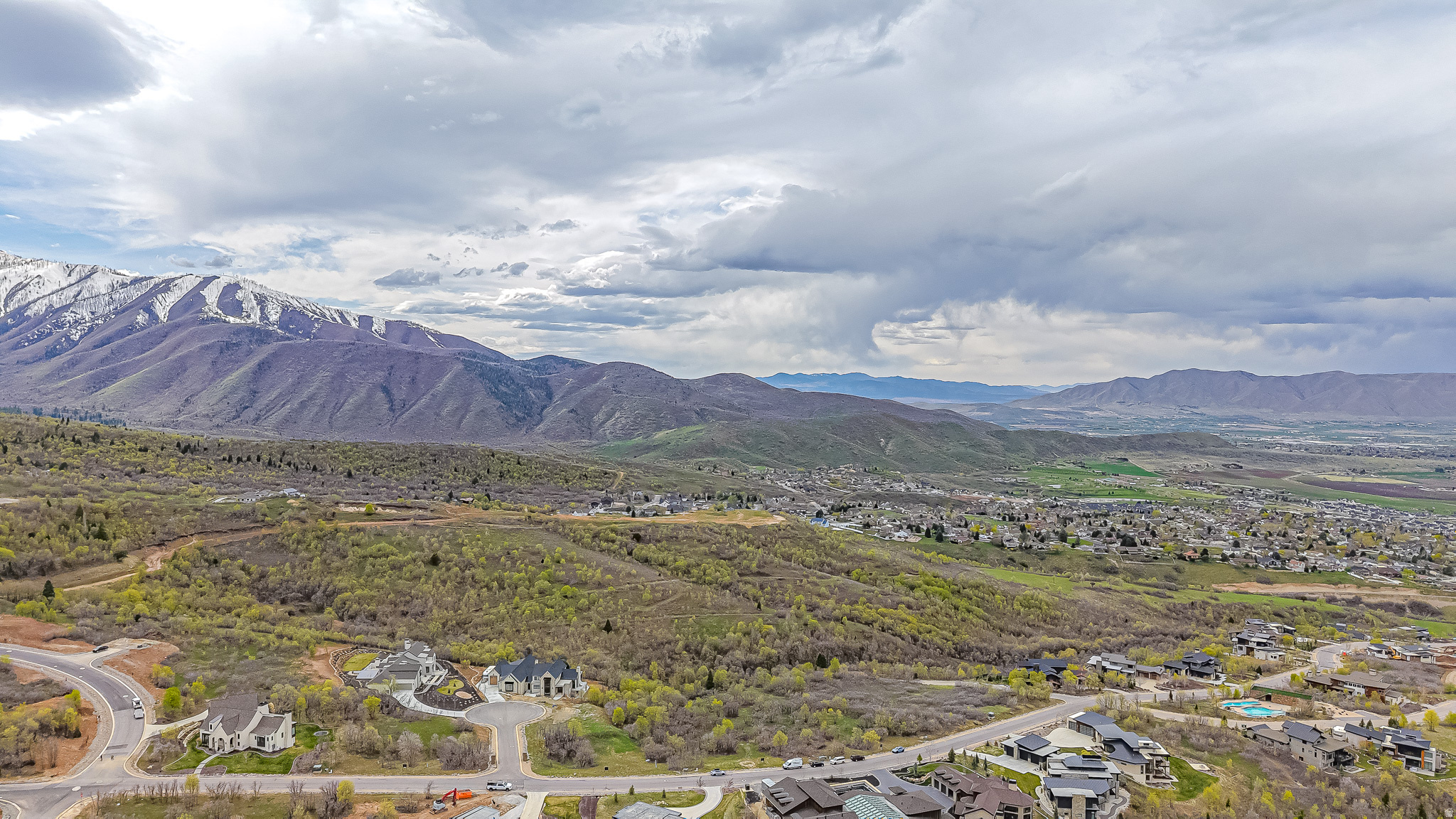 890 S SUMMIT DR Unit: 47