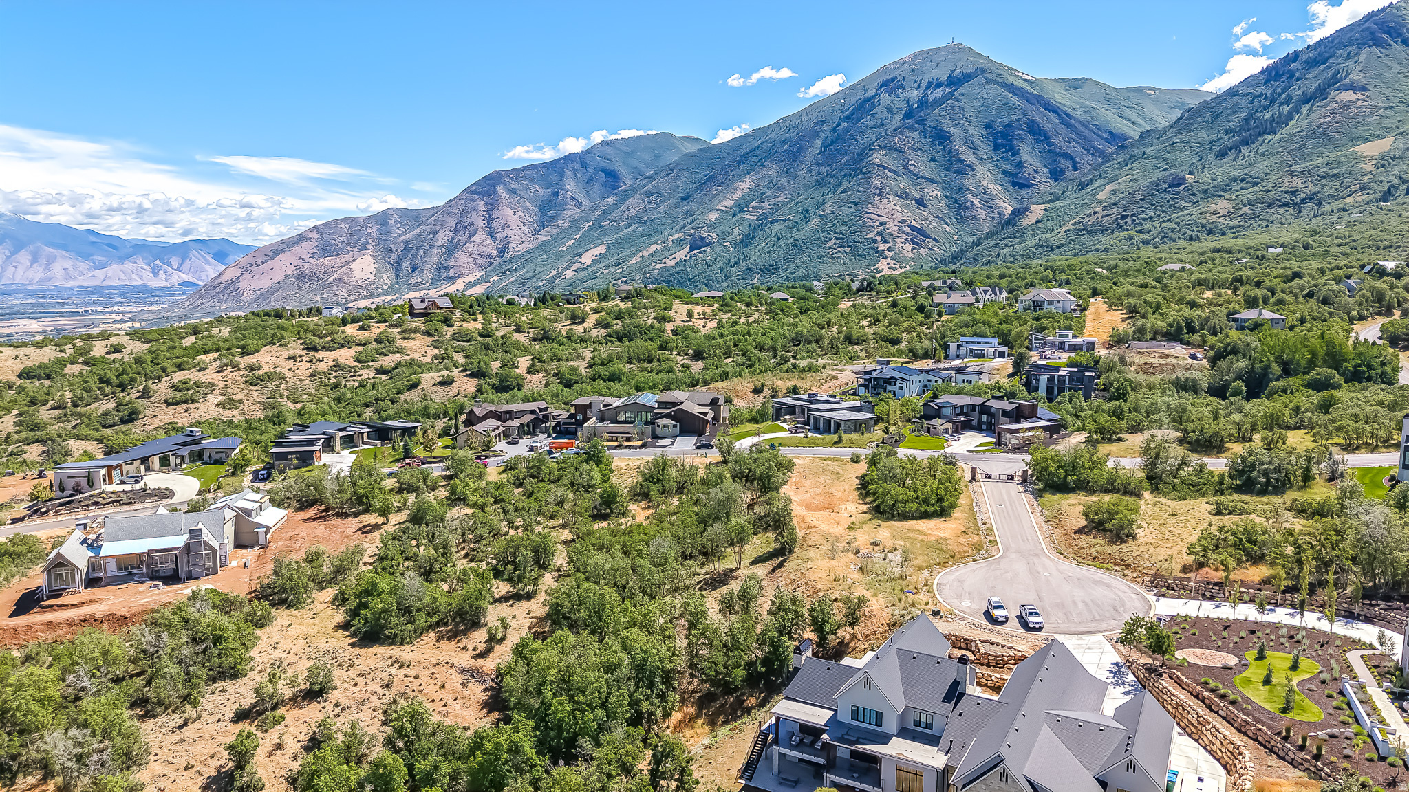 890 S SUMMIT DR Unit: 47
