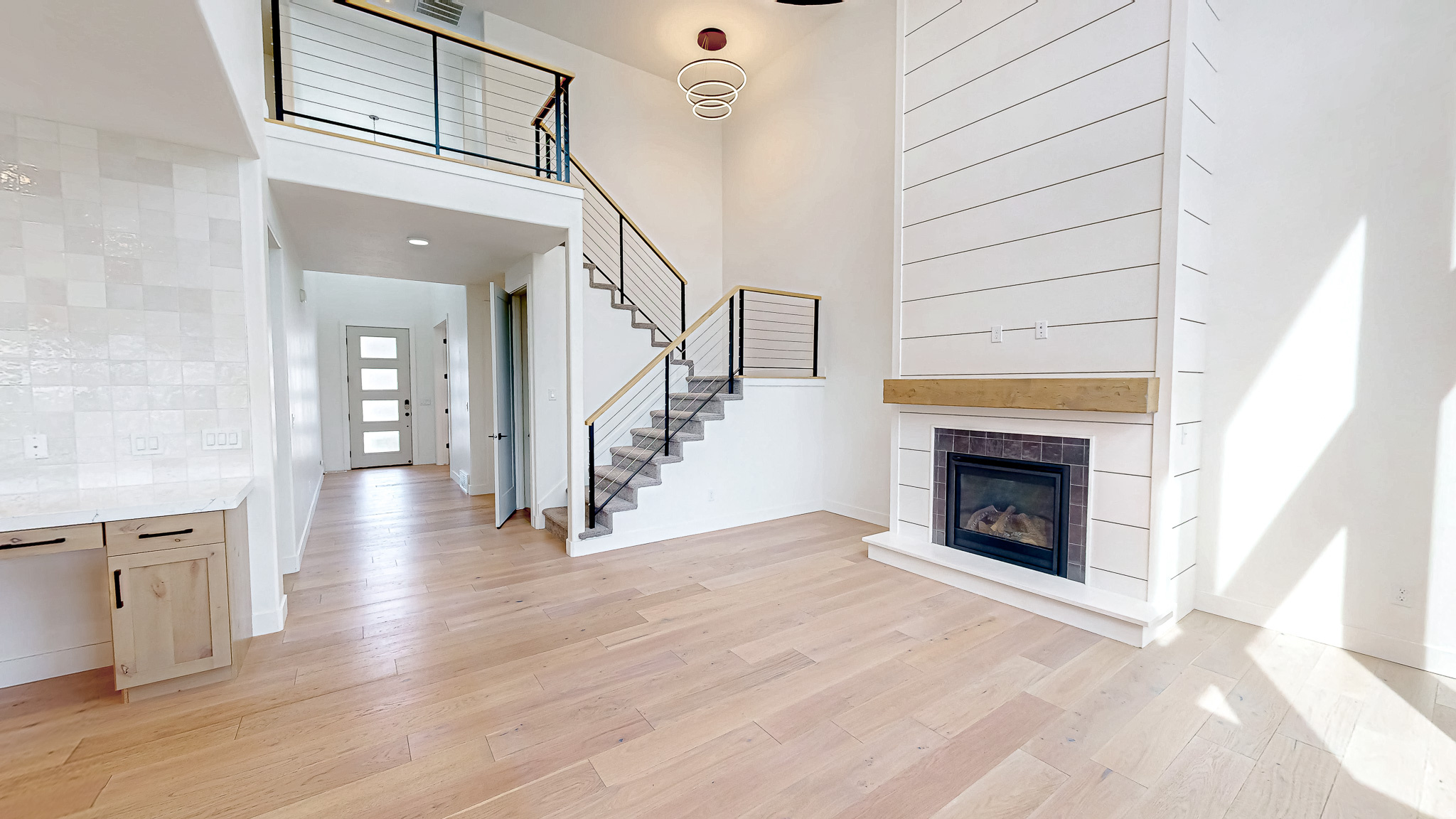 153 W 160 N #130