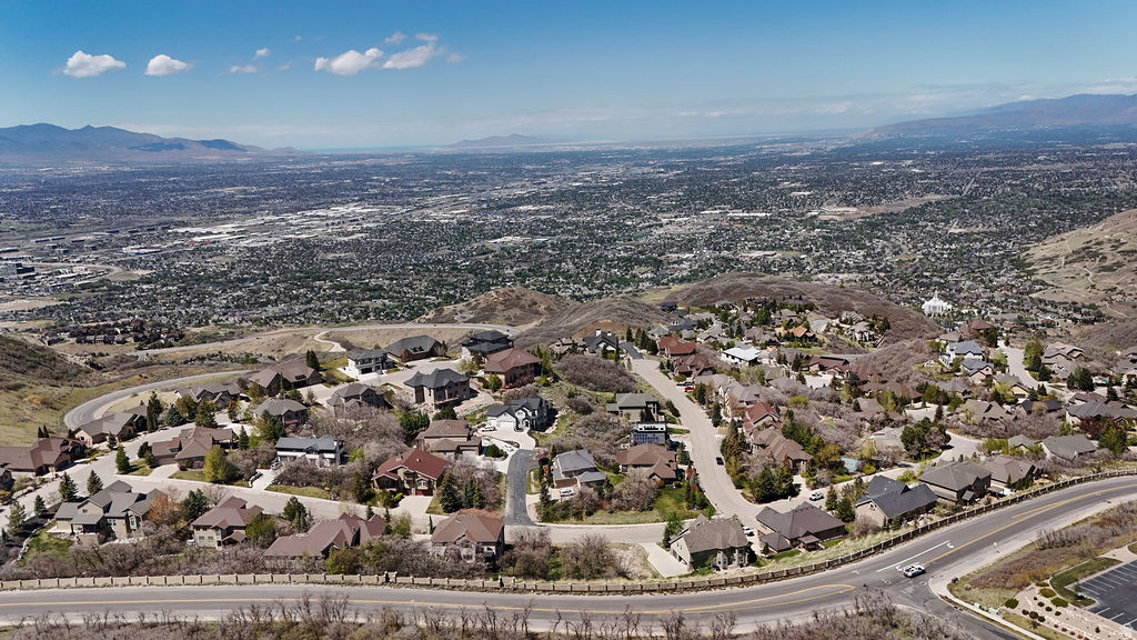 1846 E SEVEN OAKS LN Unit: 442