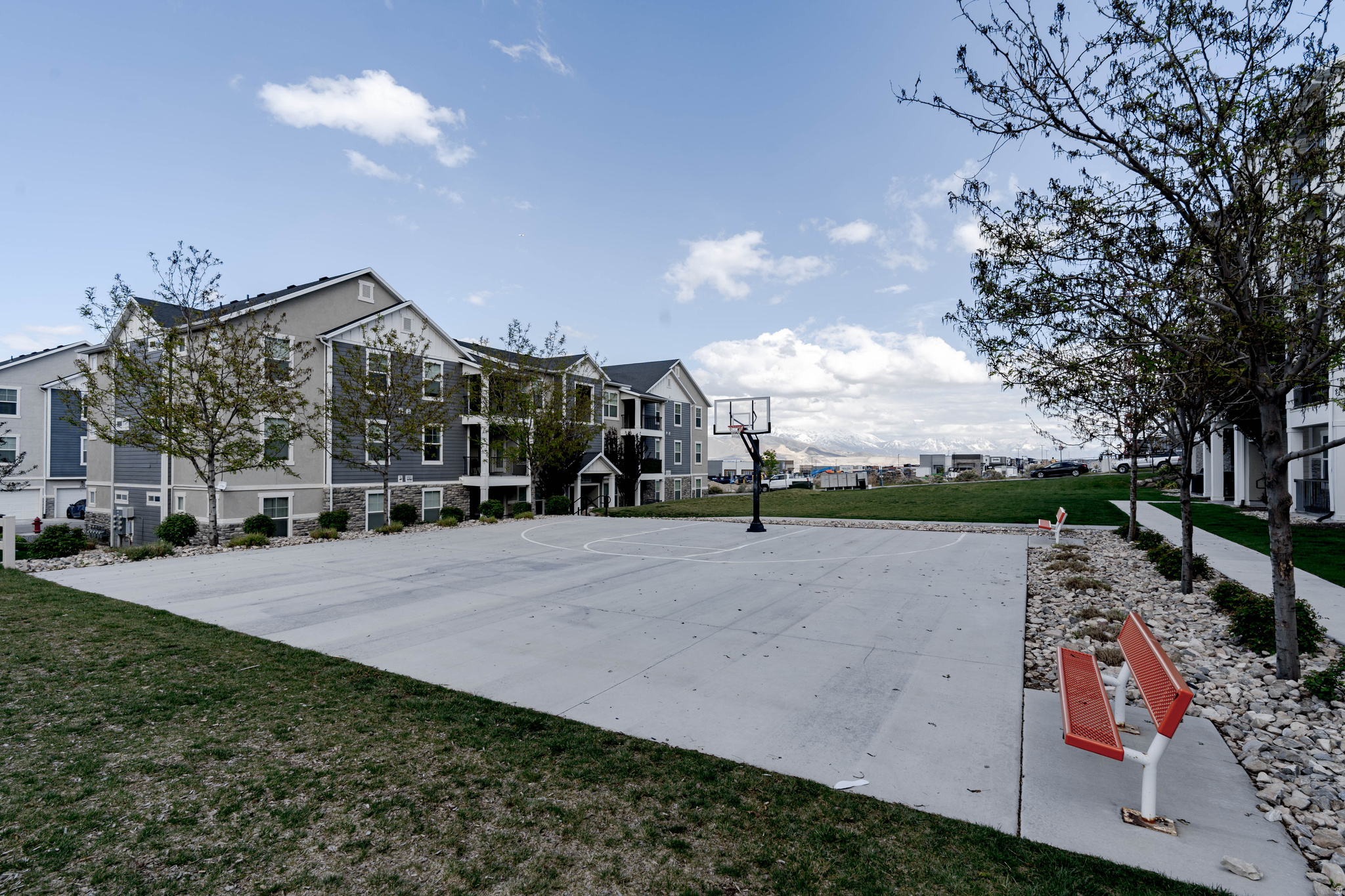 4234 W MCKELLEN DR #G303