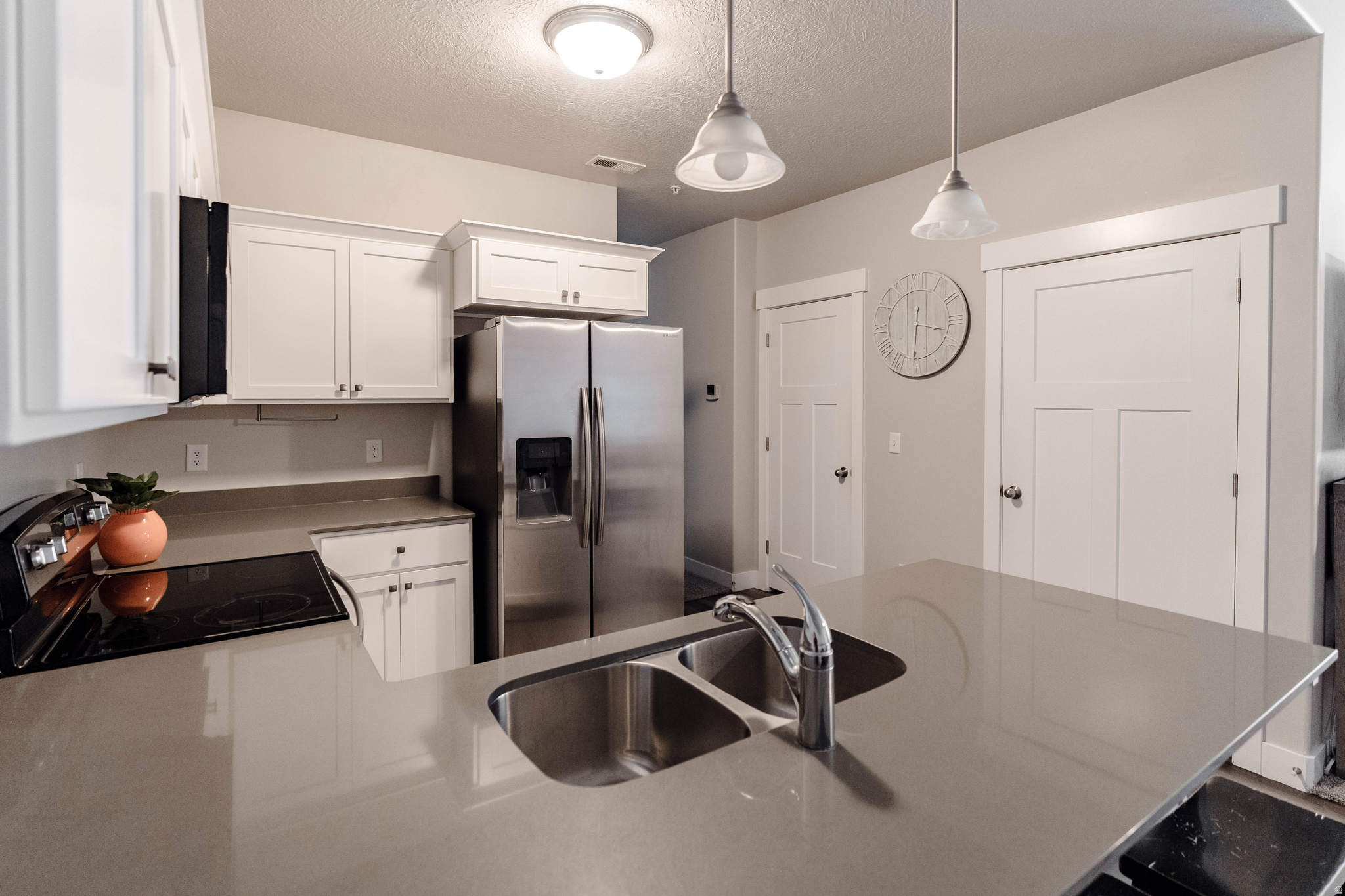 4234 W MCKELLEN DR #G303
