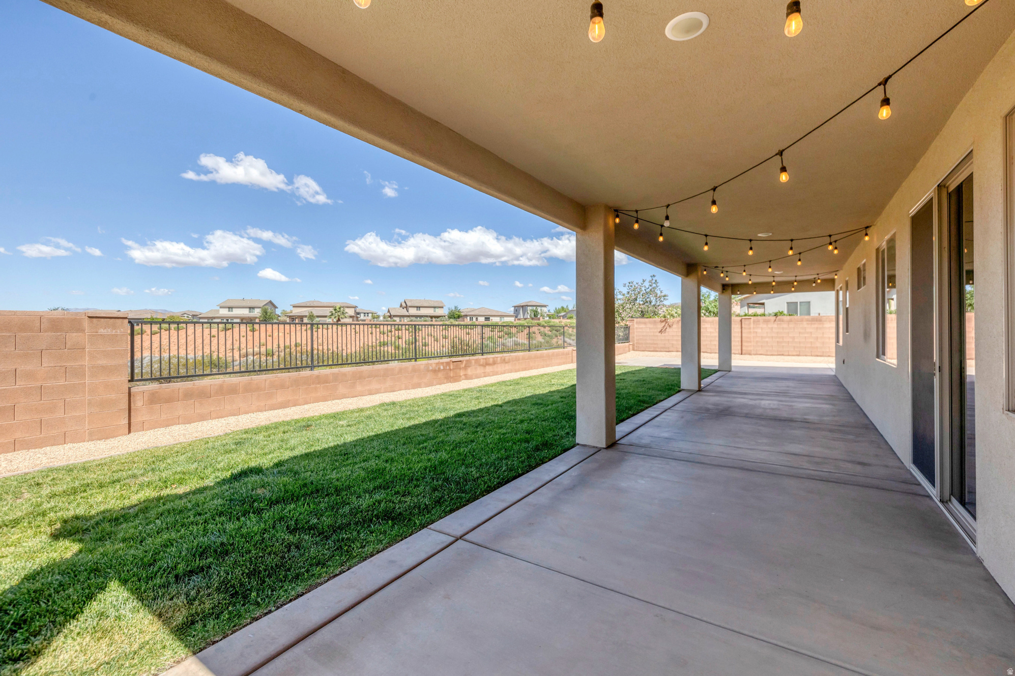 409 N SAGE GROUSE DR