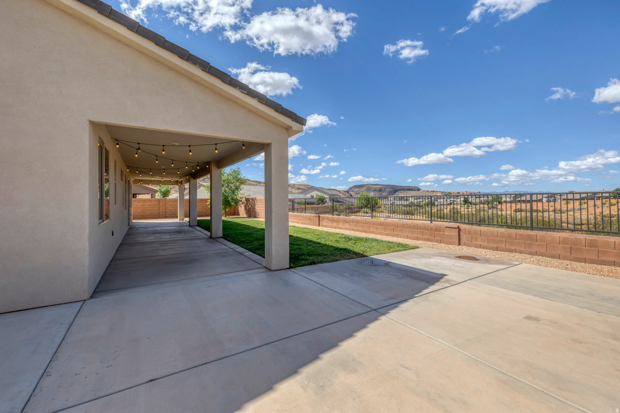 409 N SAGE GROUSE DR