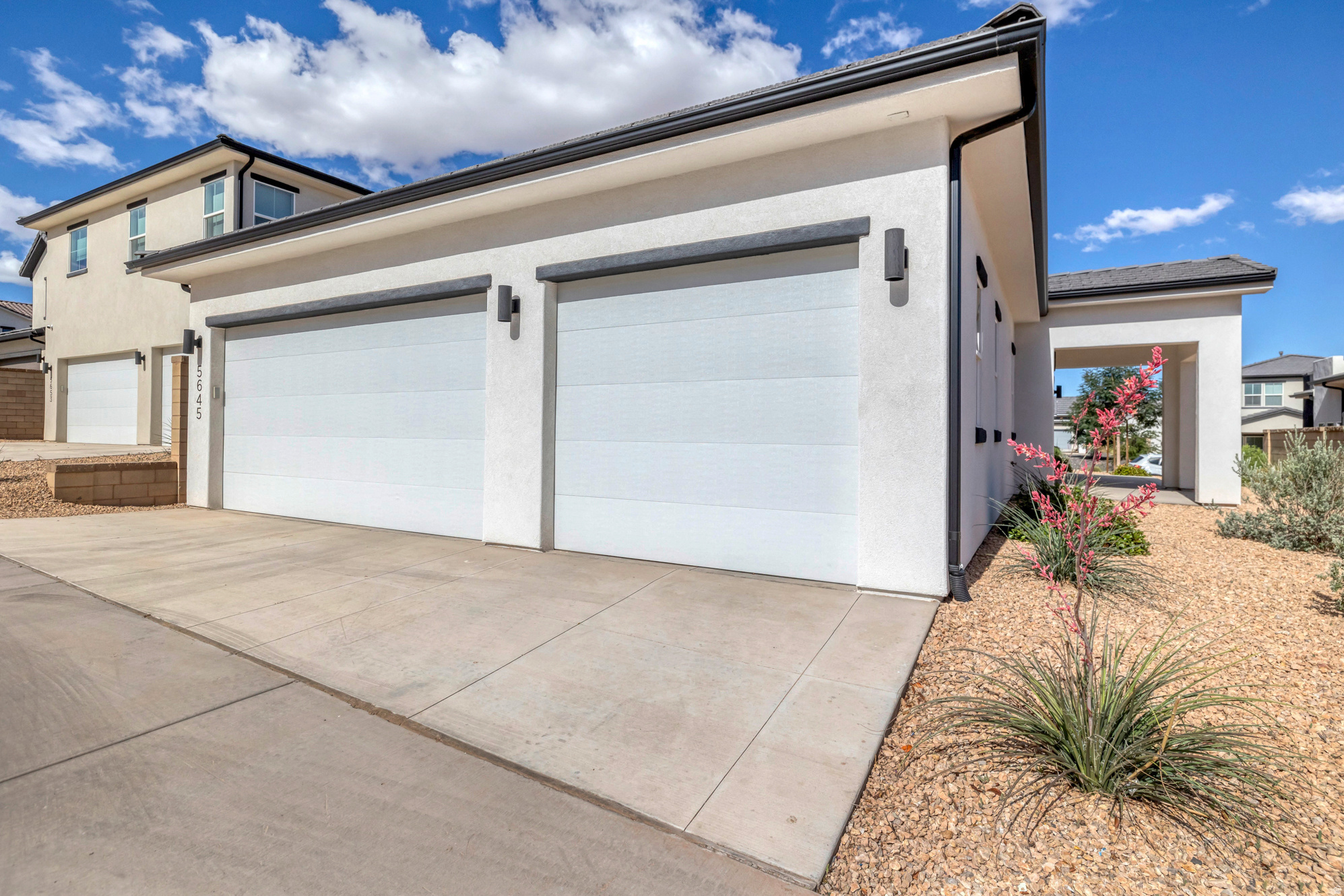 5645 S ADOBE SUN DR