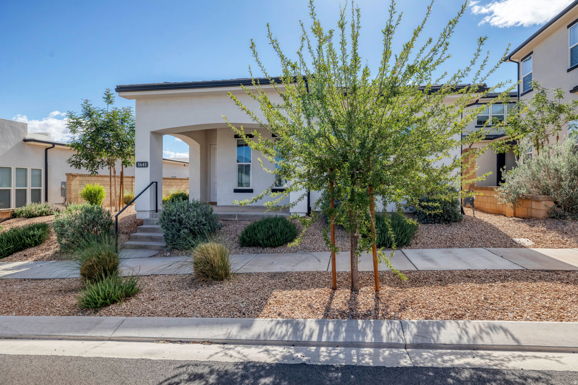 5645 S ADOBE SUN DR