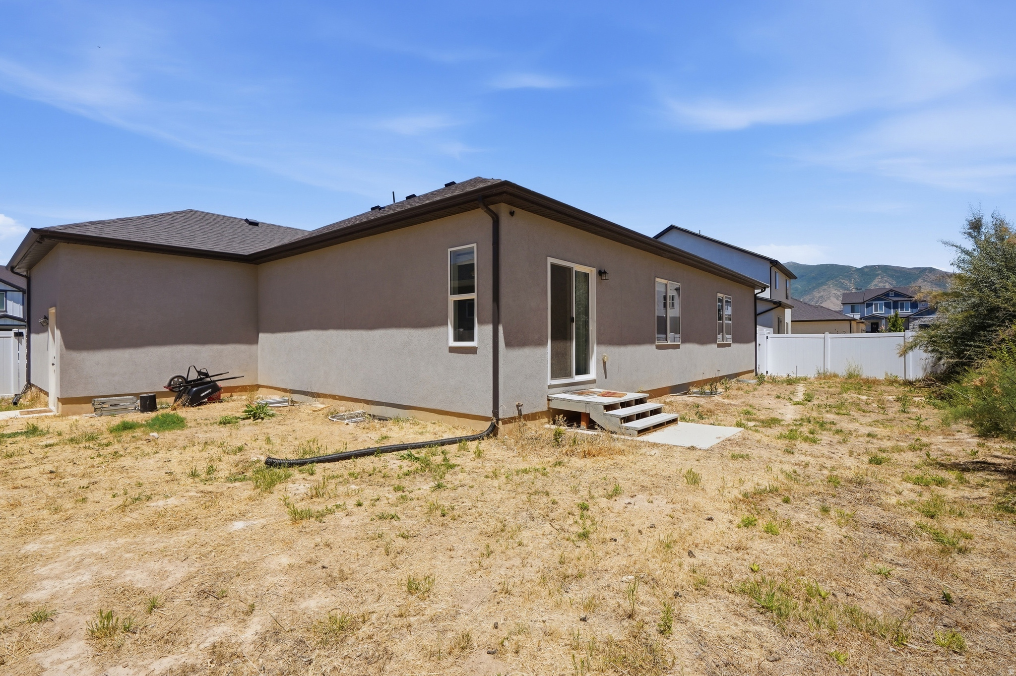 1186 N BUCKBOARD LN