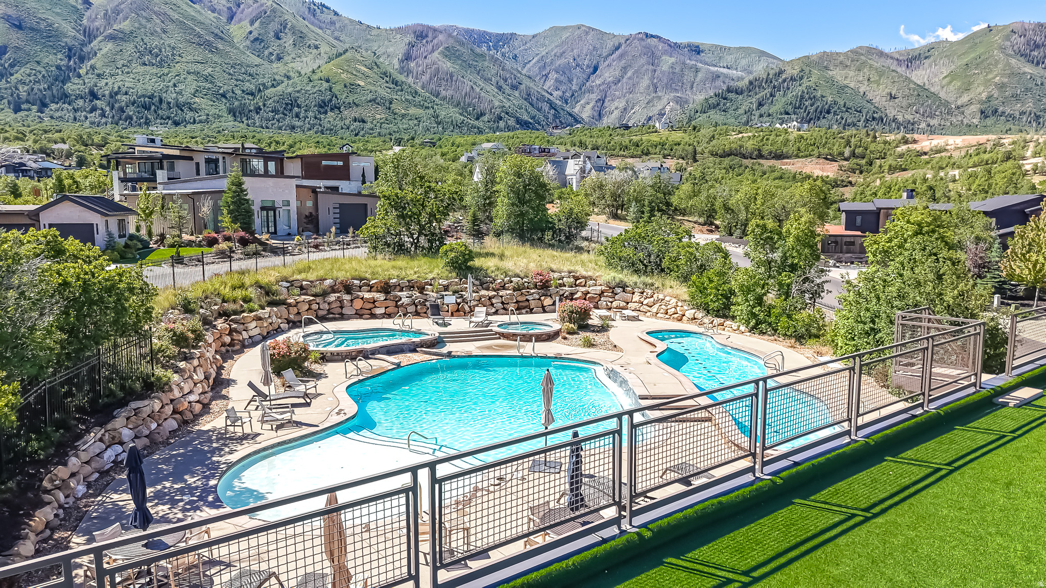 890 S SUMMIT CREEK DR #47