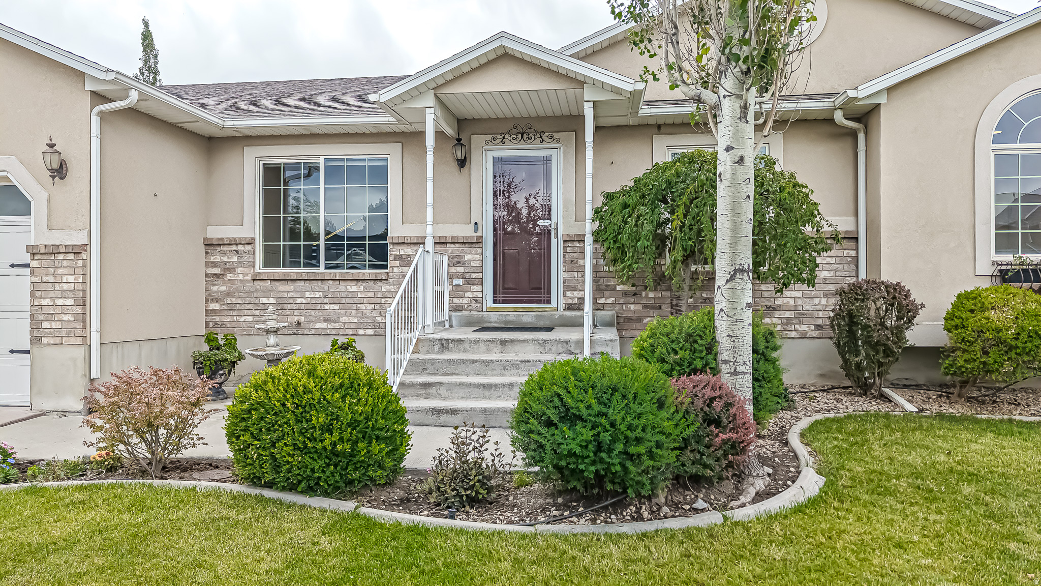 2455 W 1540 N