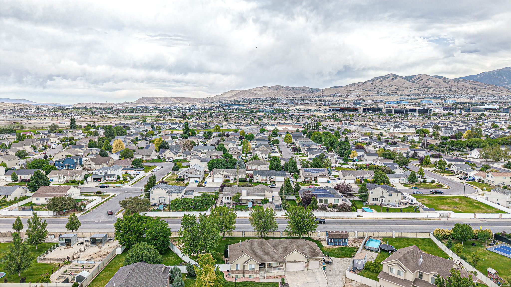 2455 W 1540 N