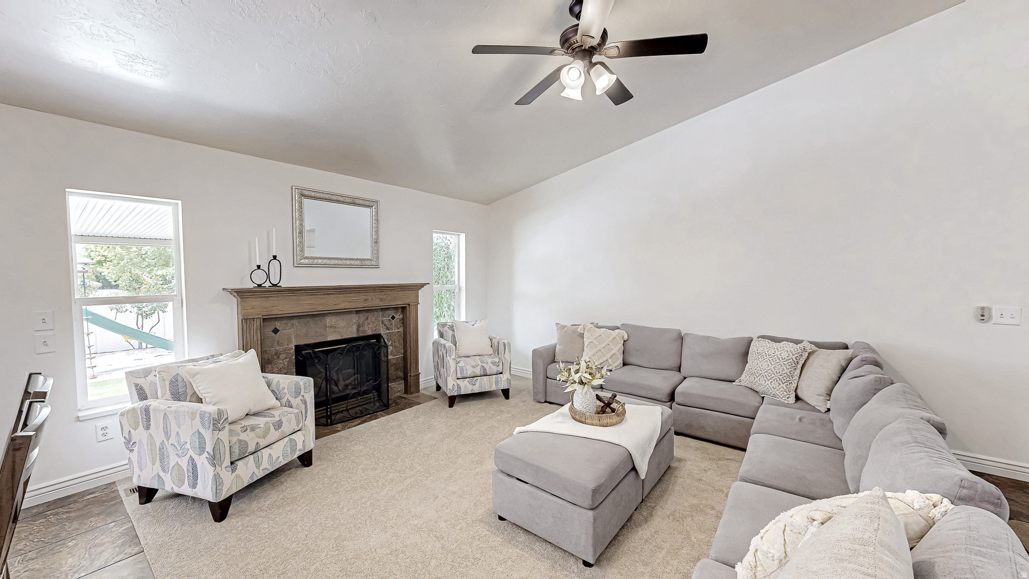 2455 W 1540 N