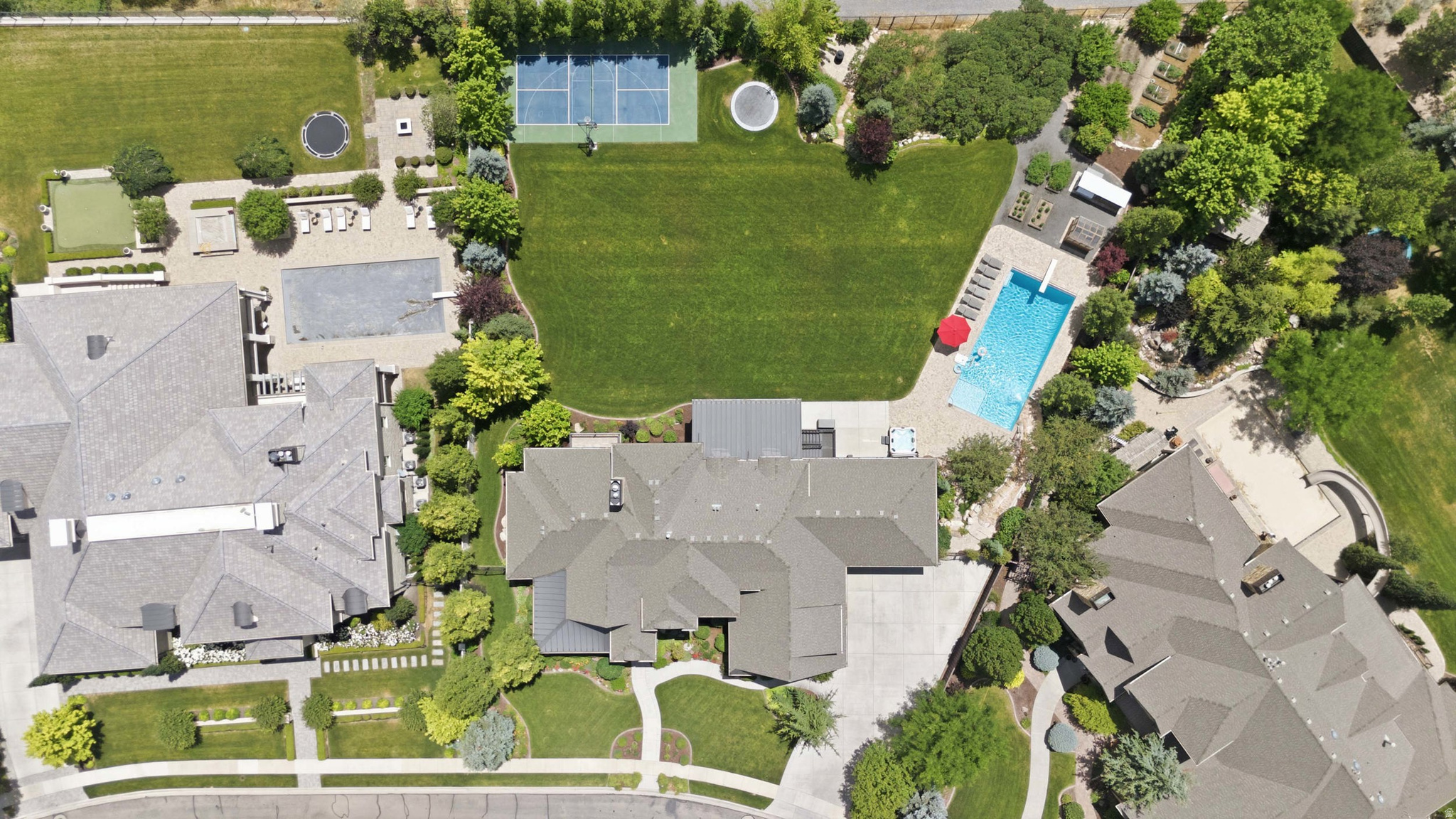 6547 W NORMANDY WAY