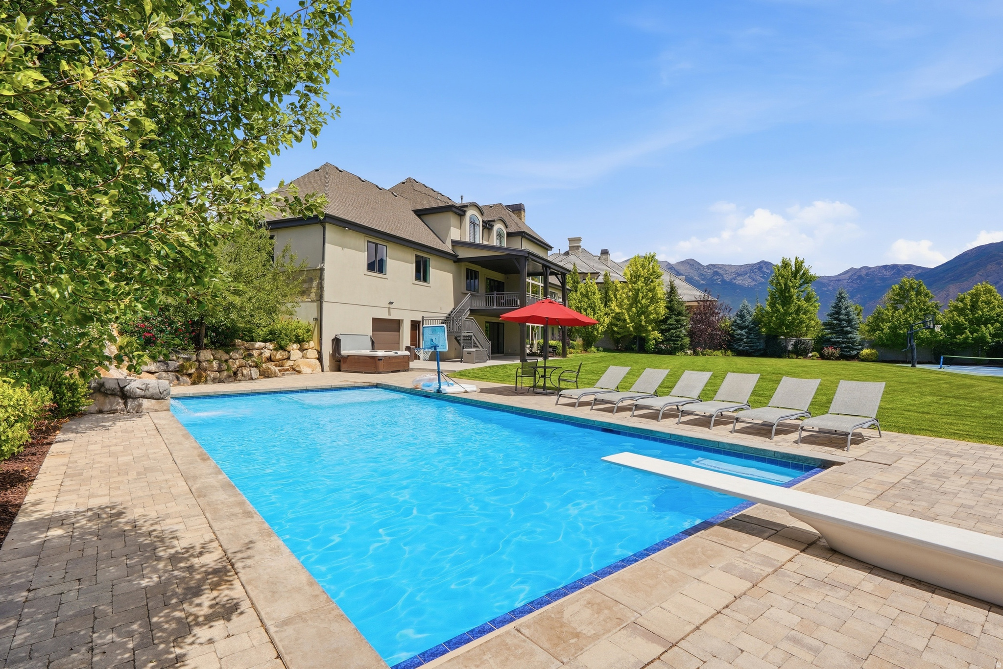 6547 W NORMANDY WAY