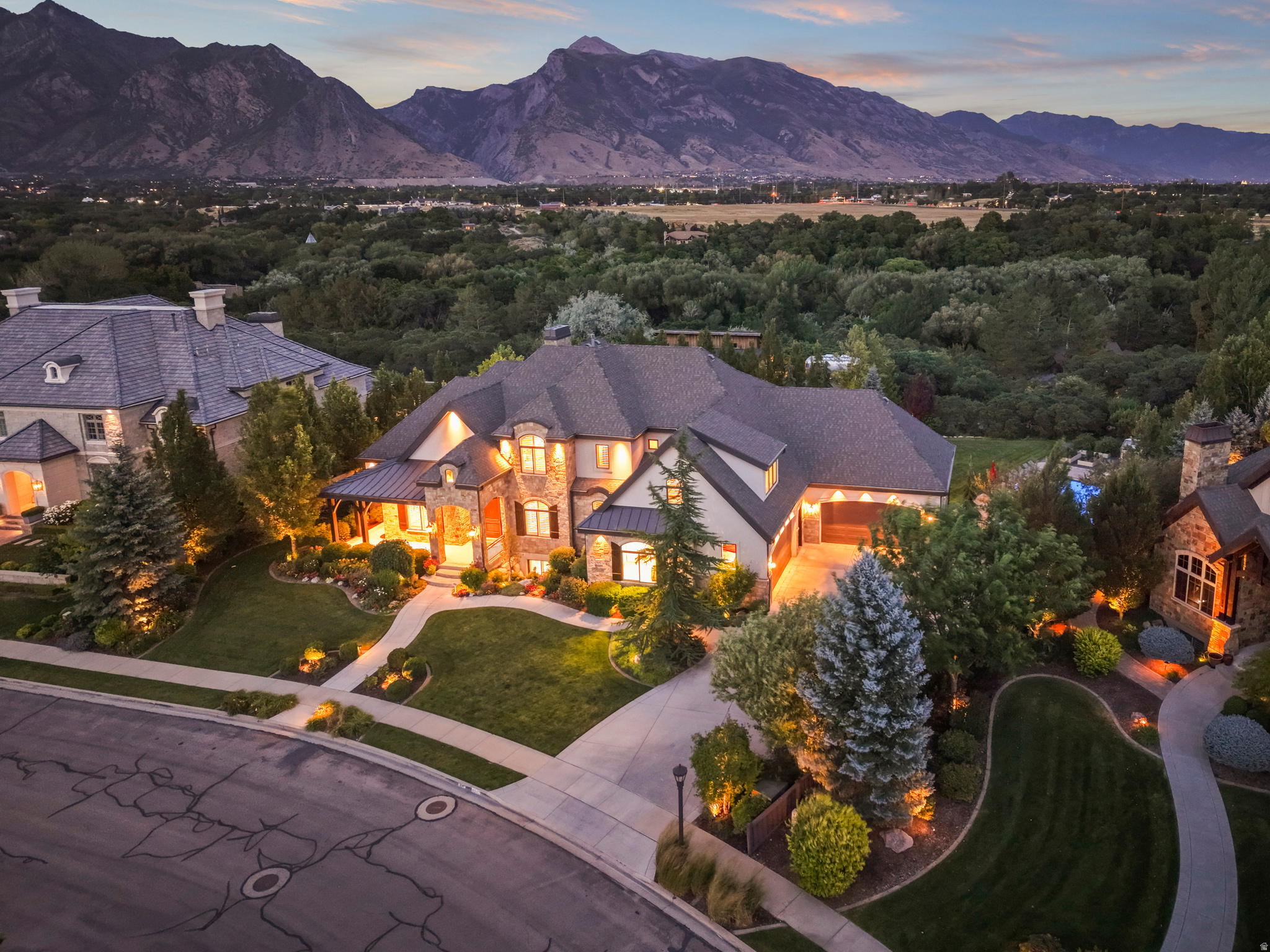 6547 W NORMANDY WAY