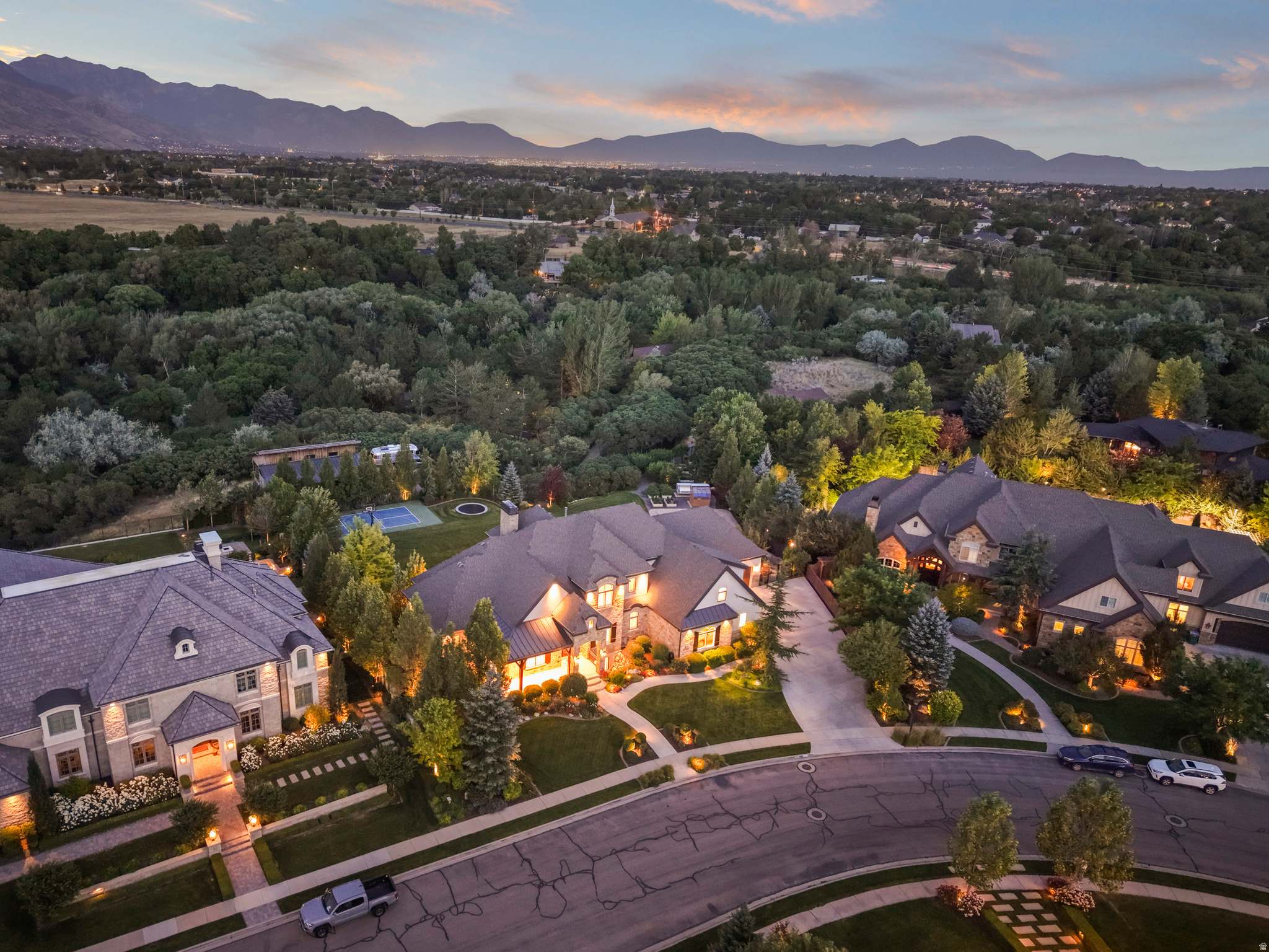 6547 W NORMANDY WAY
