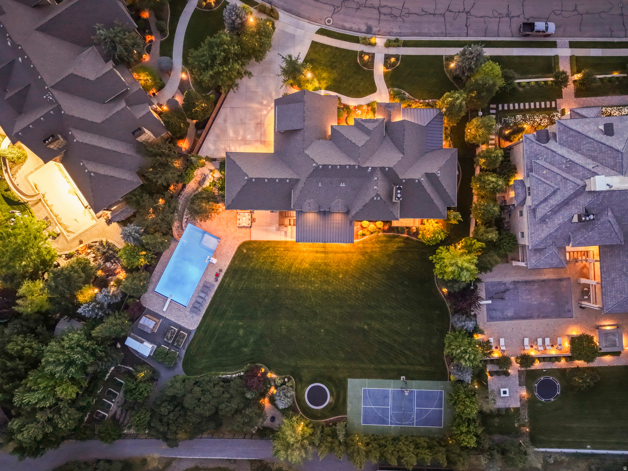 6547 W NORMANDY WAY