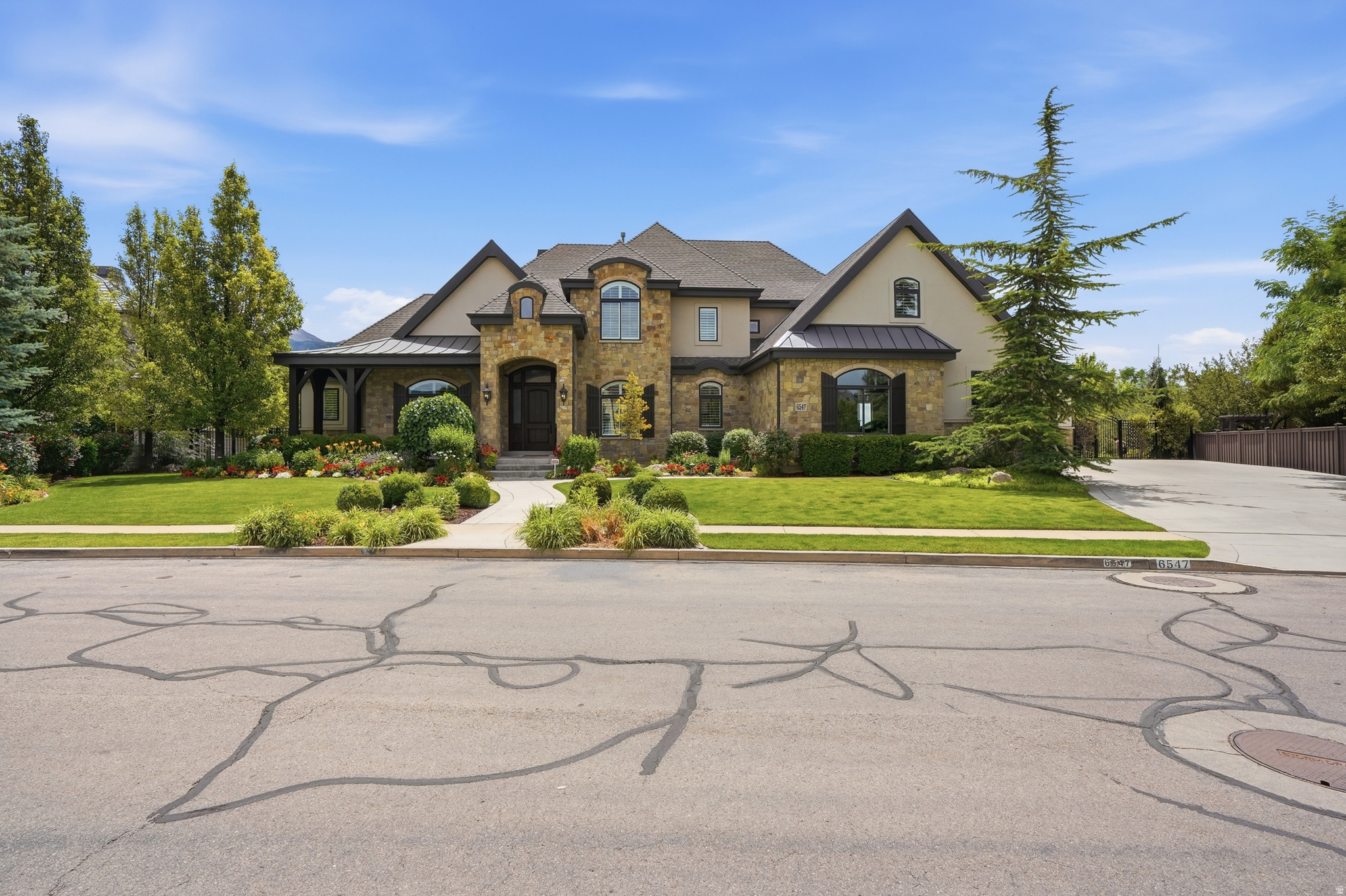 6547 W NORMANDY WAY