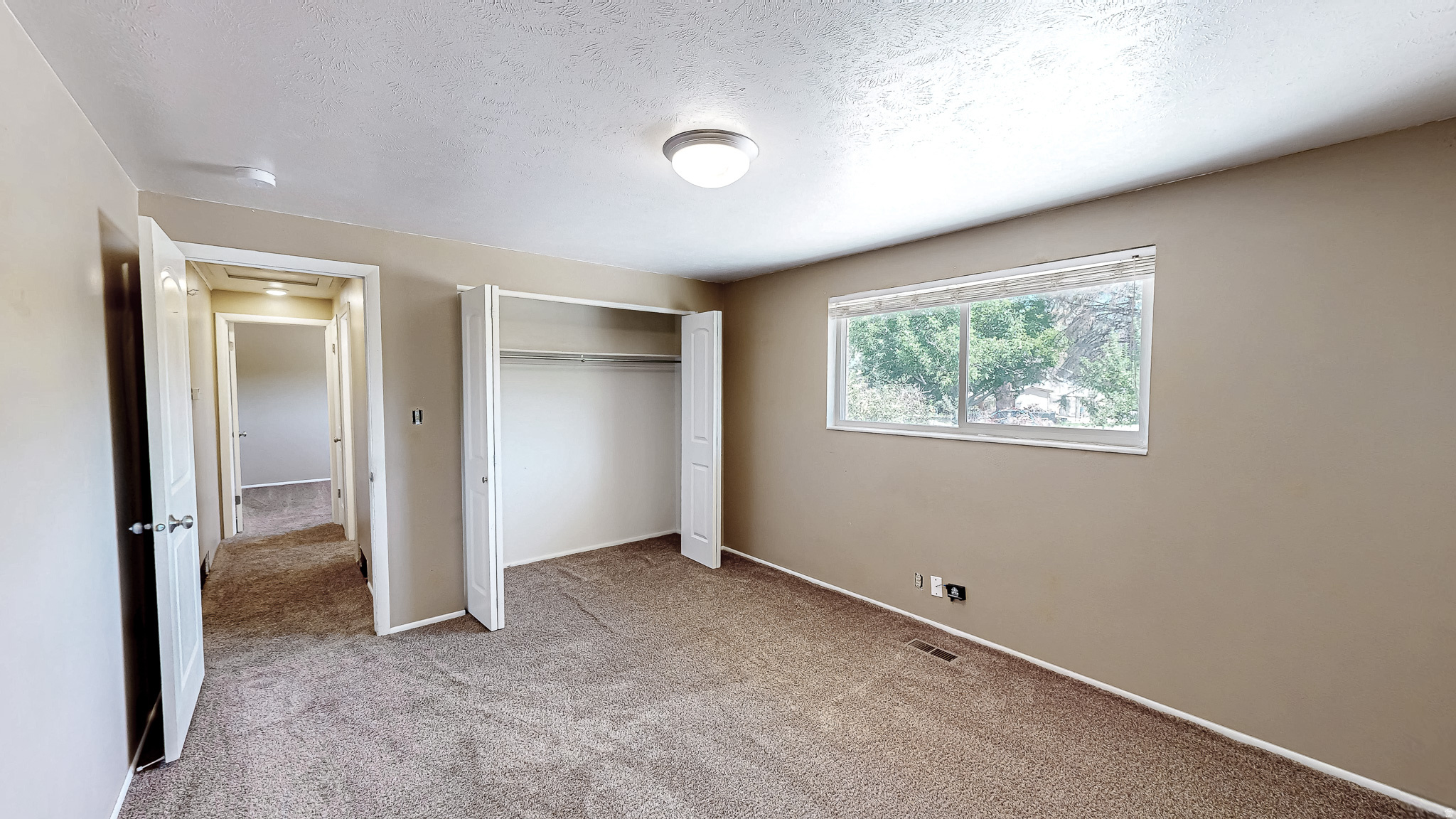 831 E CANYON RD