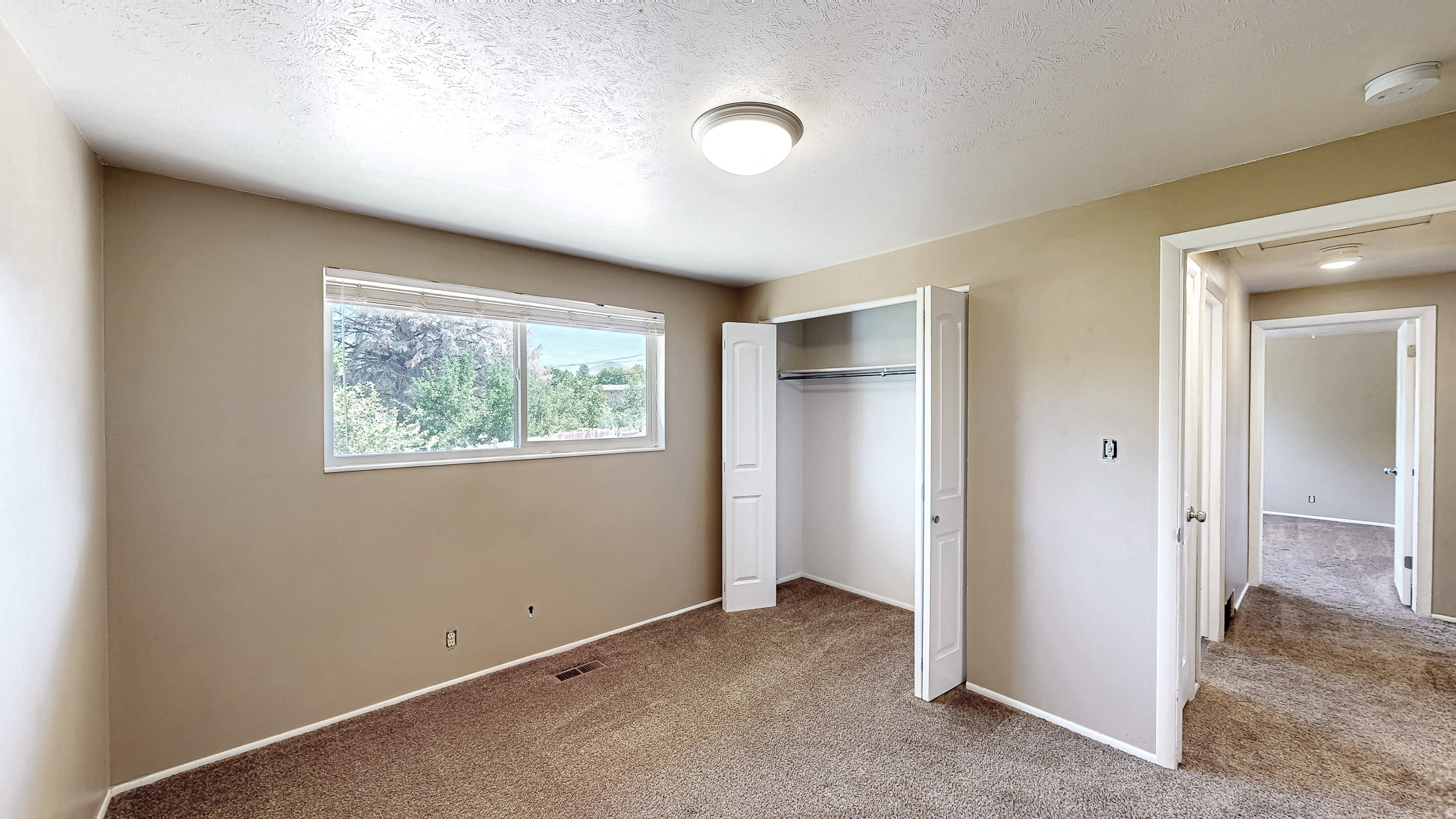 831 E CANYON RD