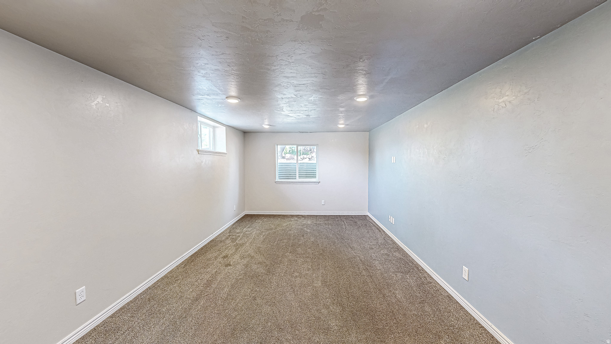 831 E CANYON RD