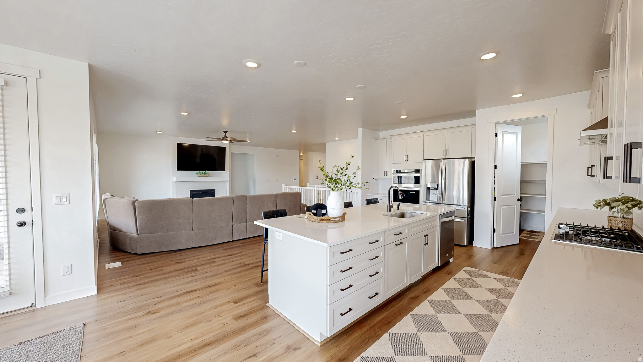 872 W UNION BENCH DR