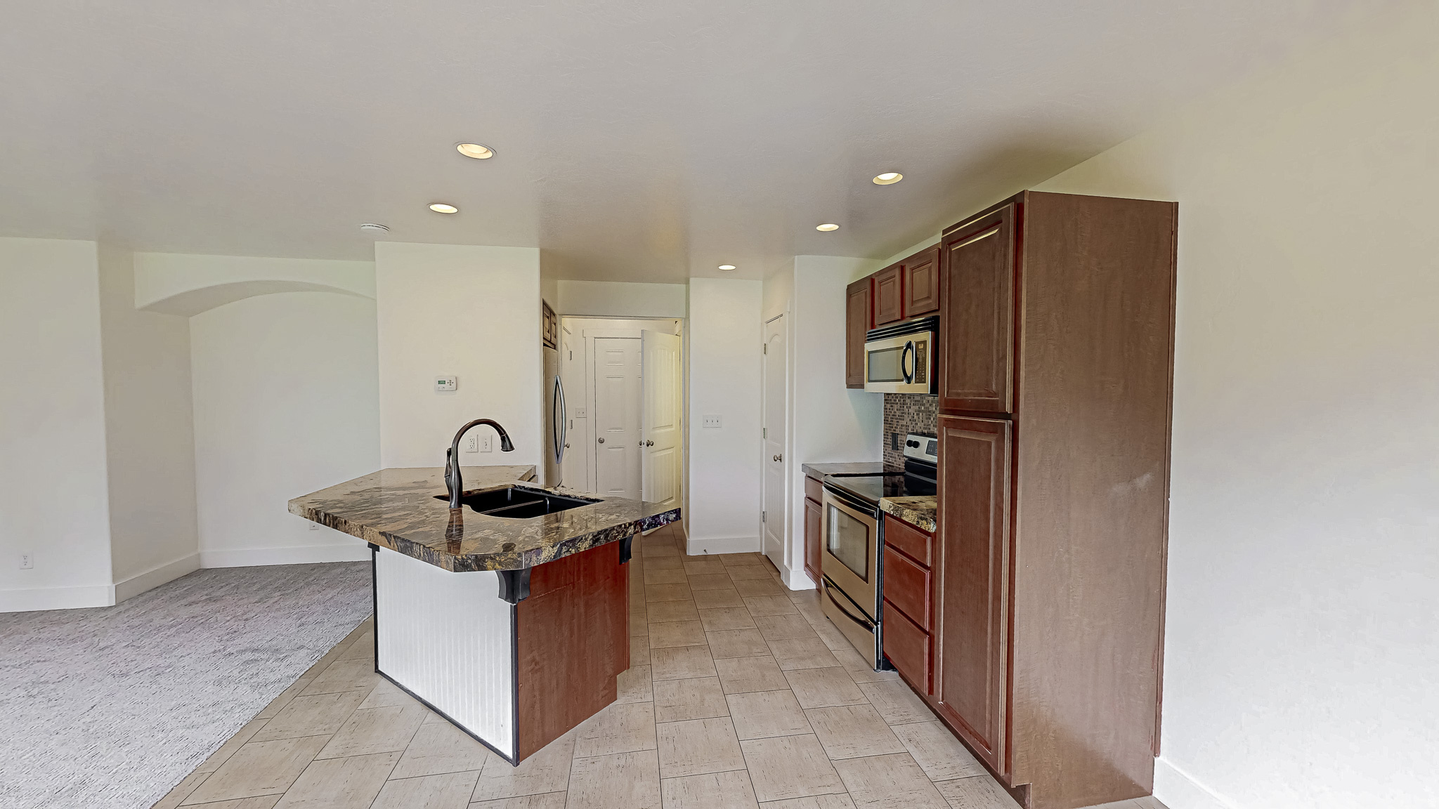 1226 LILY PAD DR