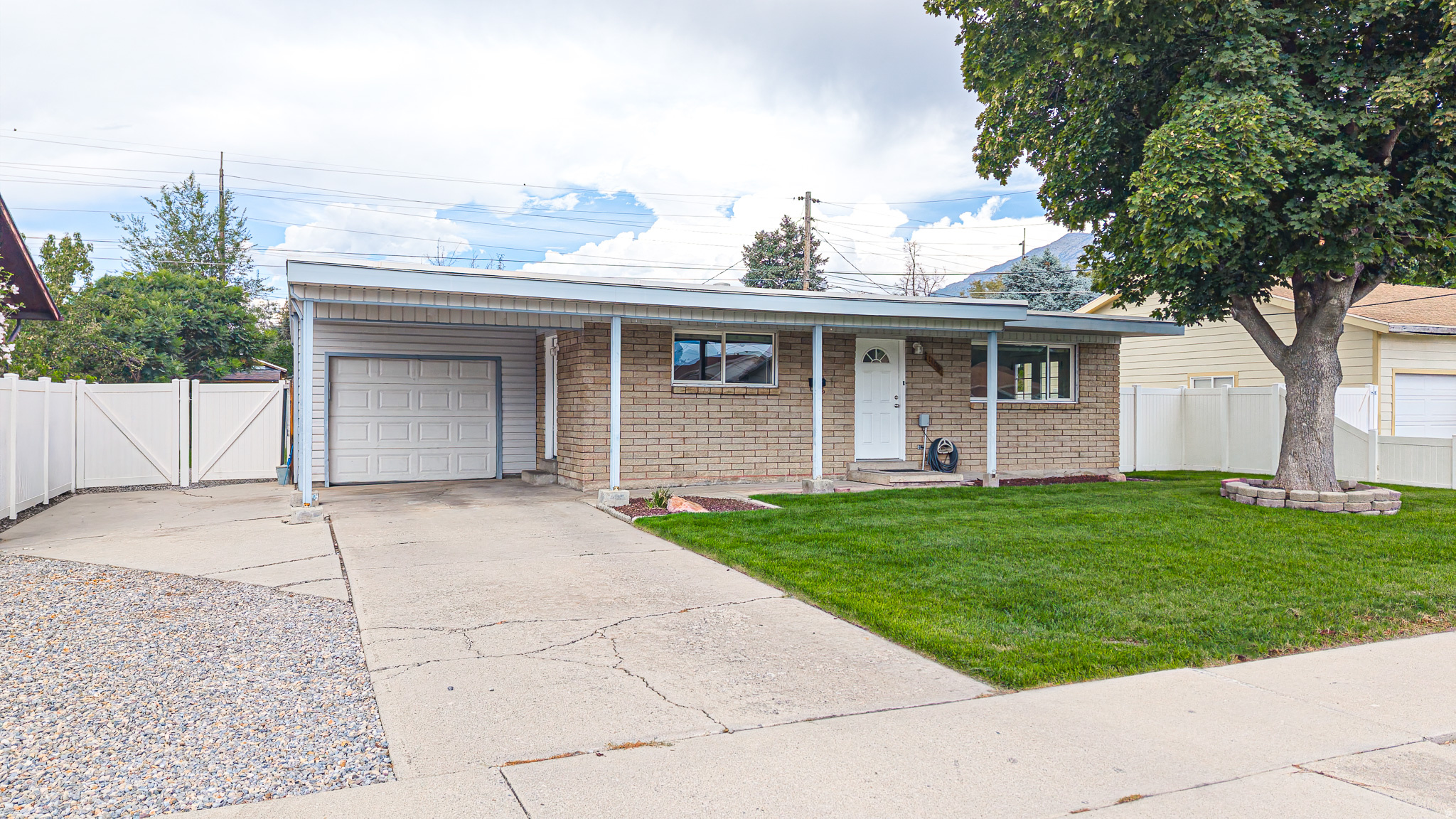 1106 W 450 N