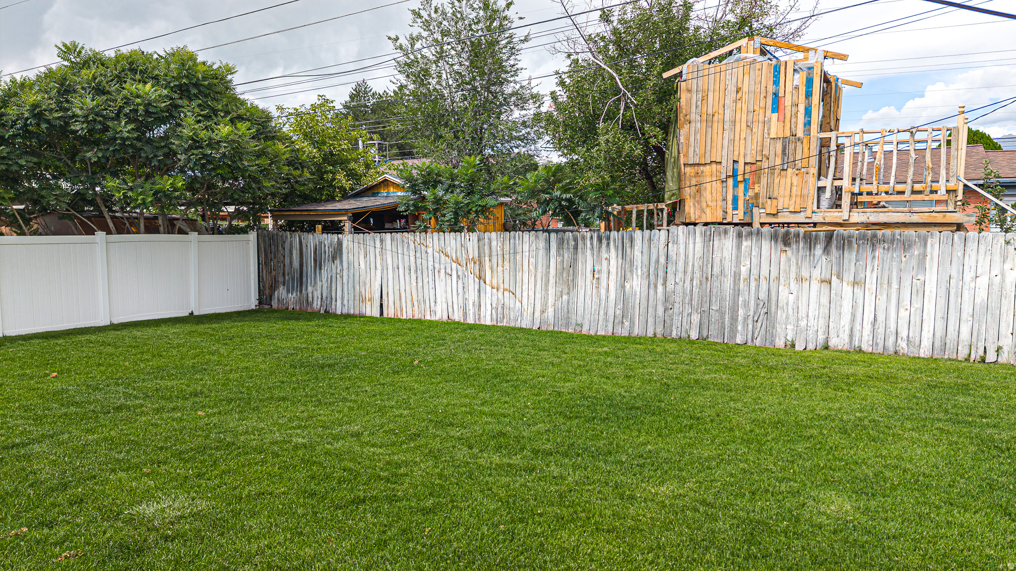 1106 W 450 N