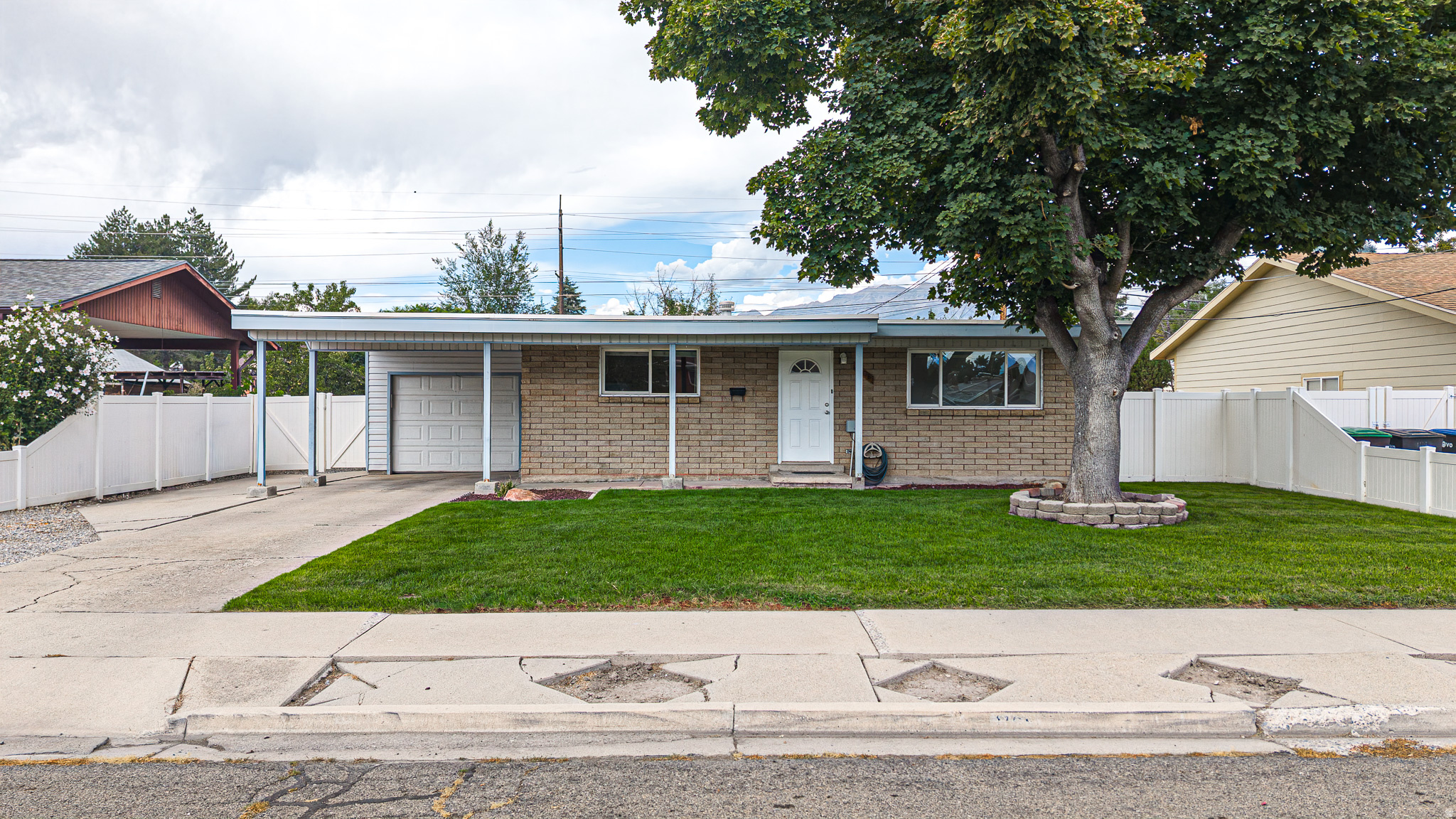 1106 W 450 N