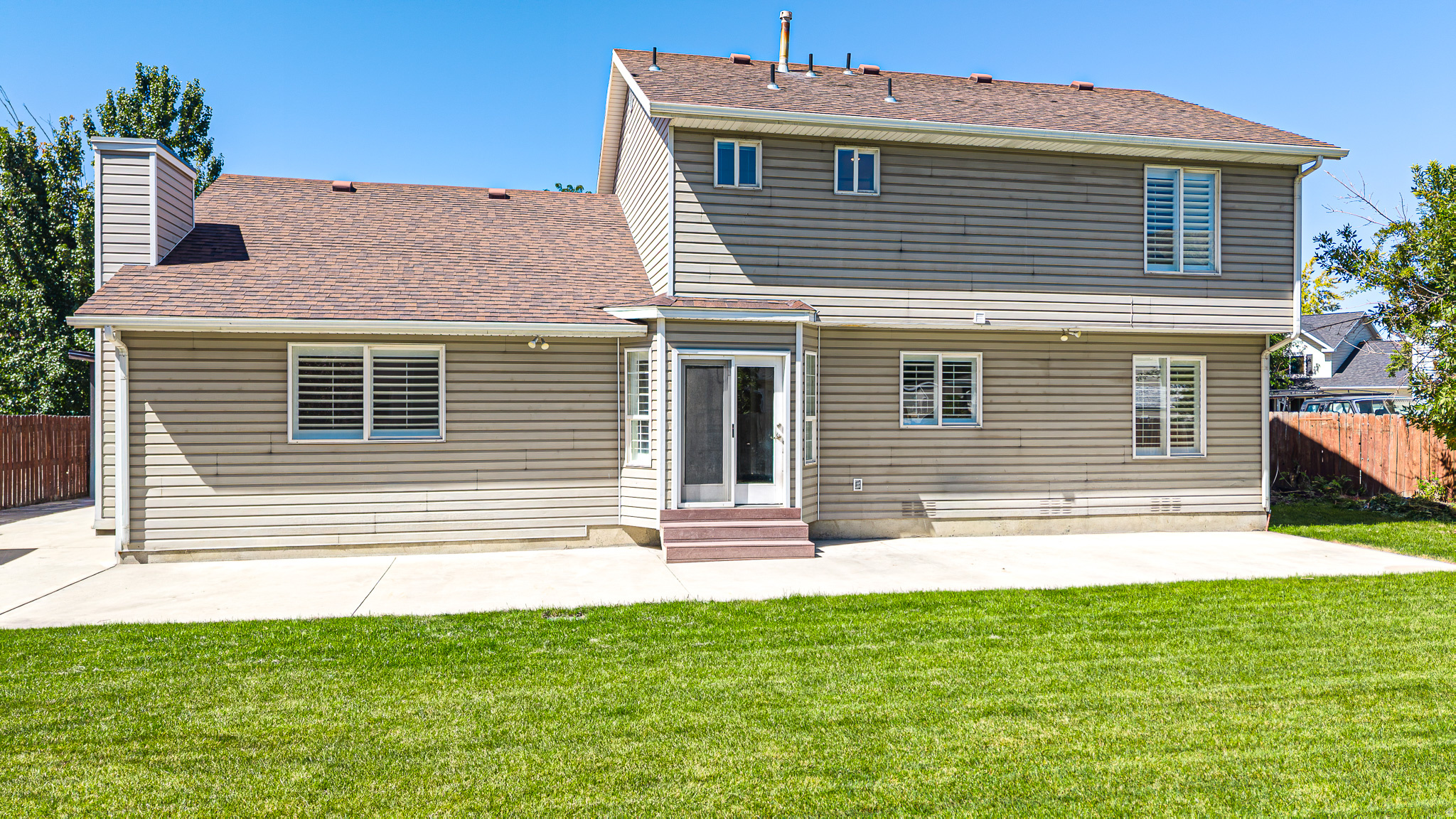424 N 2220 W