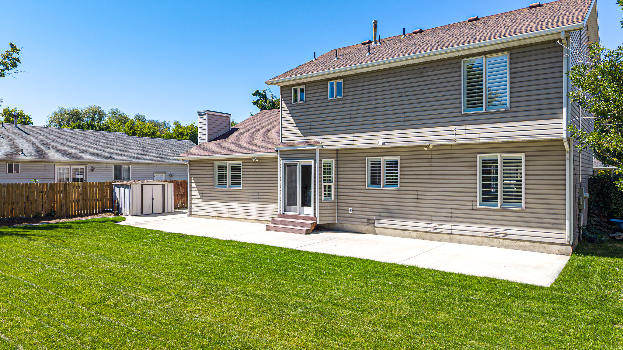 424 N 2220 W