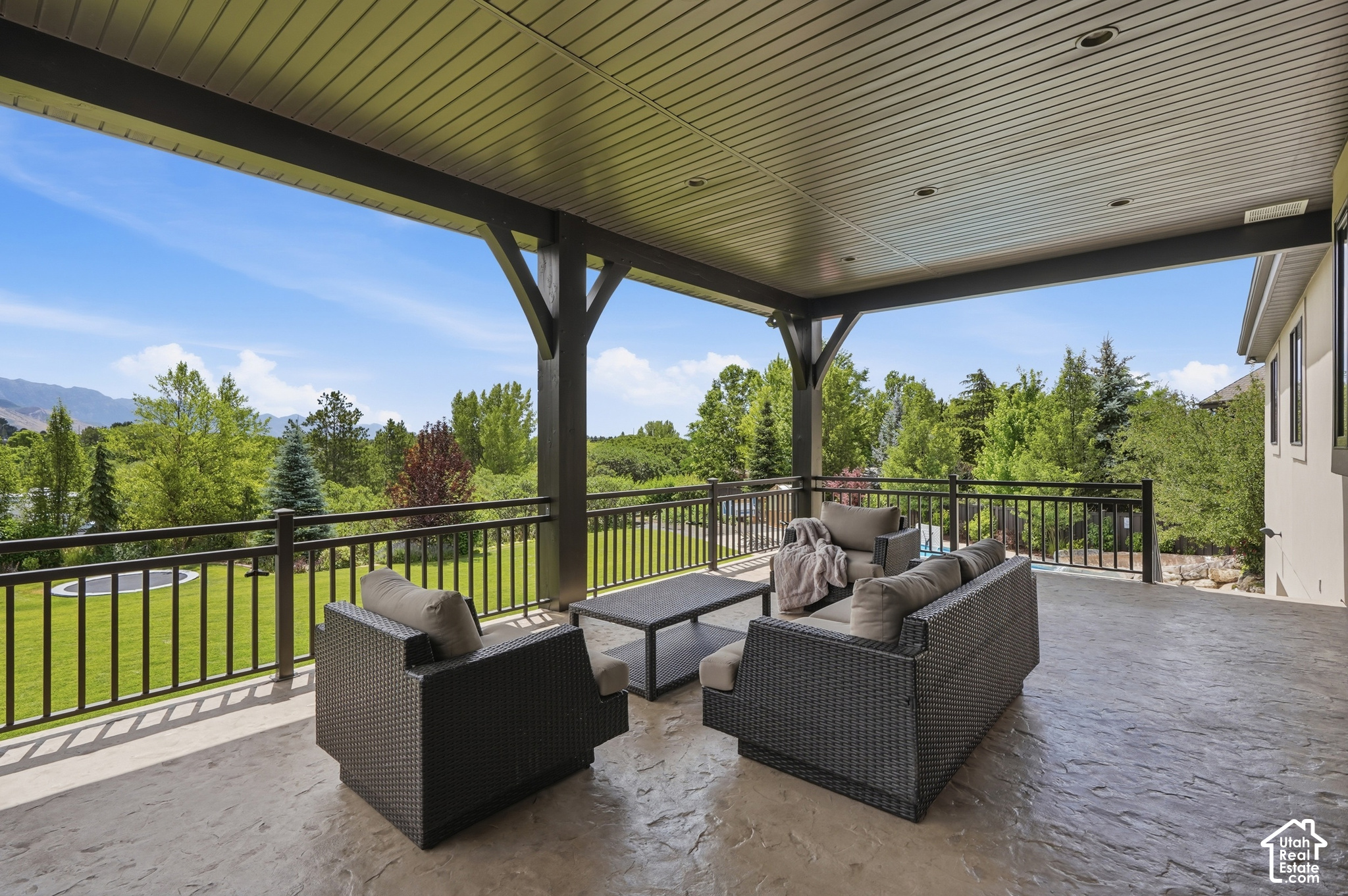 6547 W NORMANDY WAY