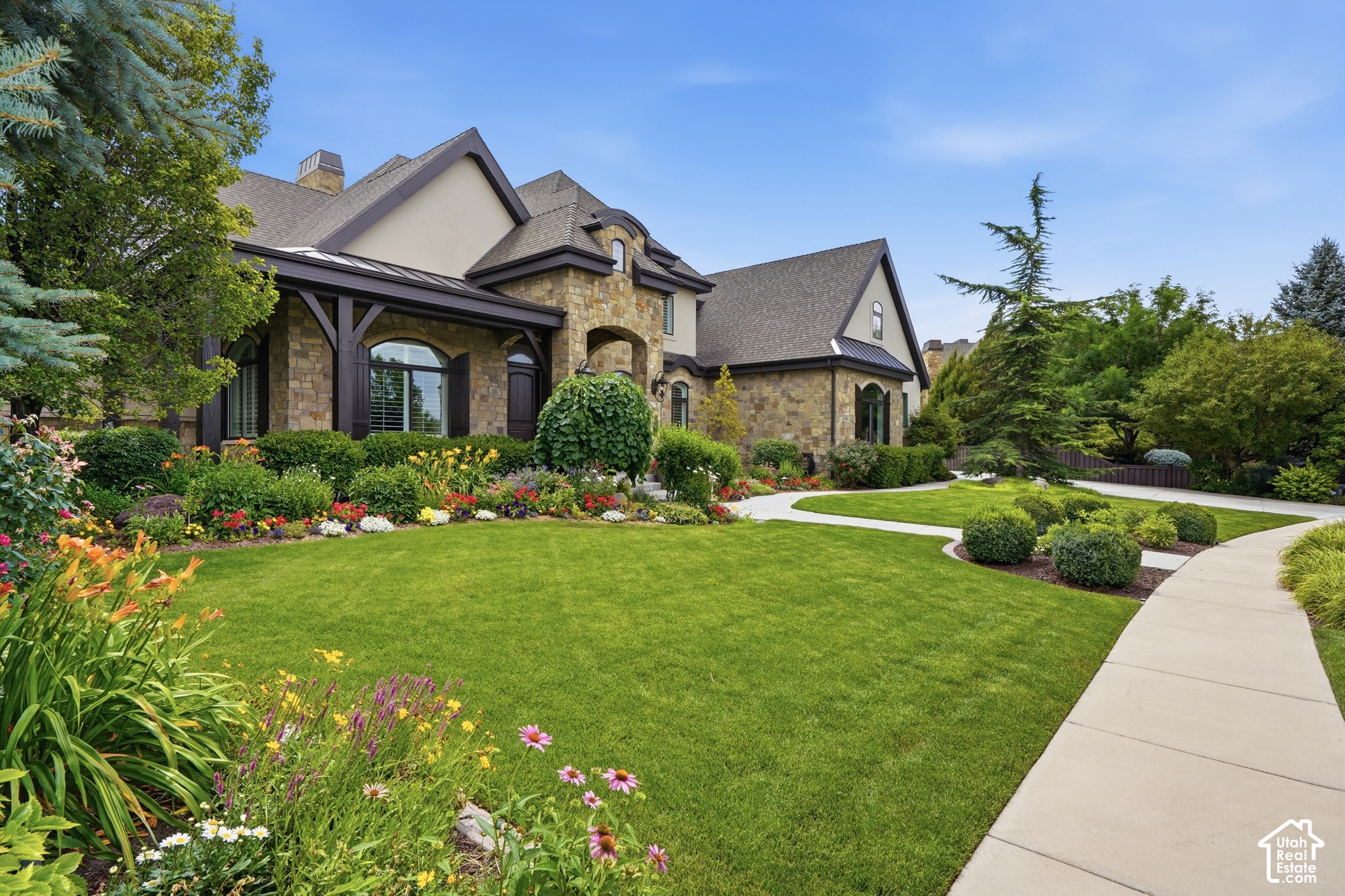 6547 W NORMANDY WAY