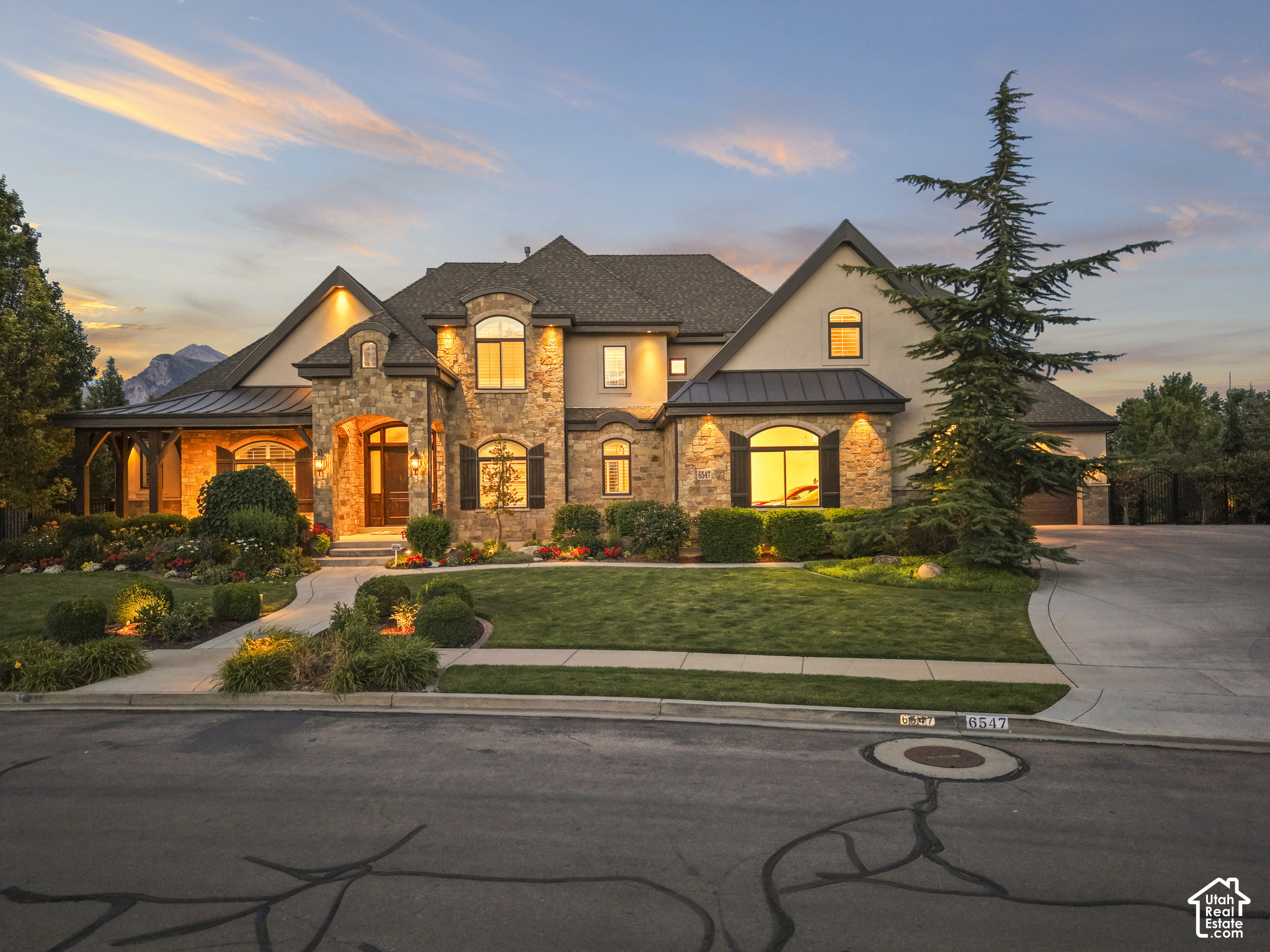 6547 W NORMANDY WAY