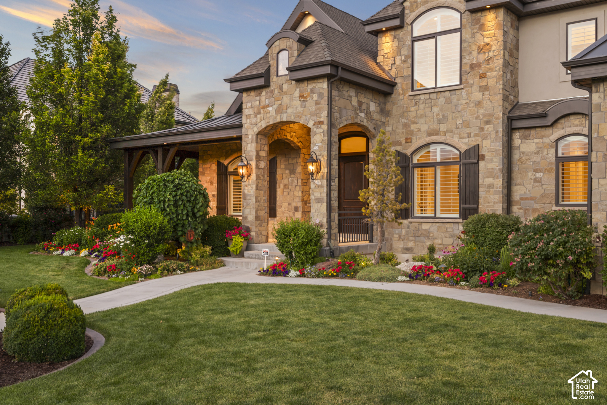 6547 W NORMANDY WAY
