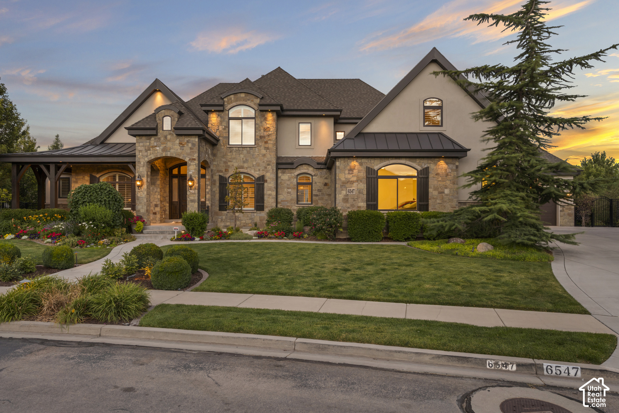 6547 W NORMANDY WAY