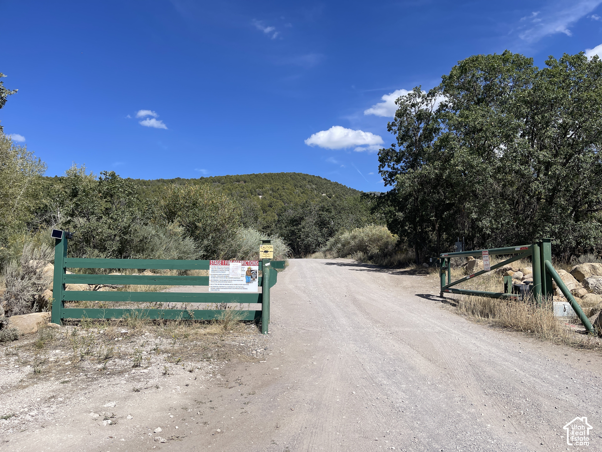 1197 E QUAKING HOLLOW RD Unit: 1197