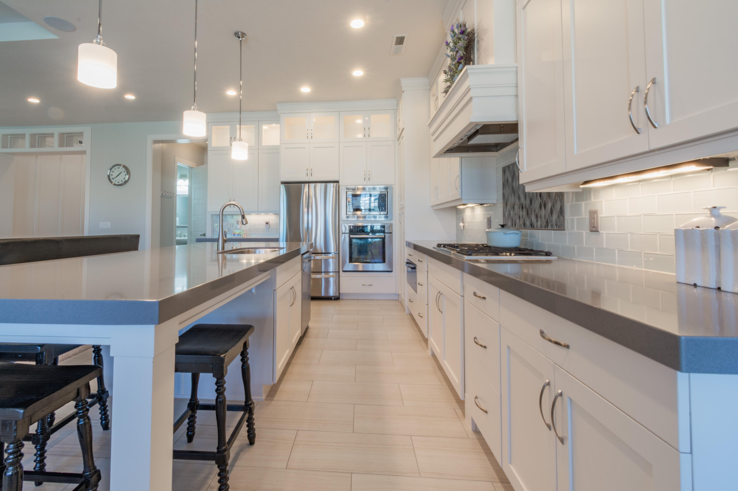 152 W Sage LN