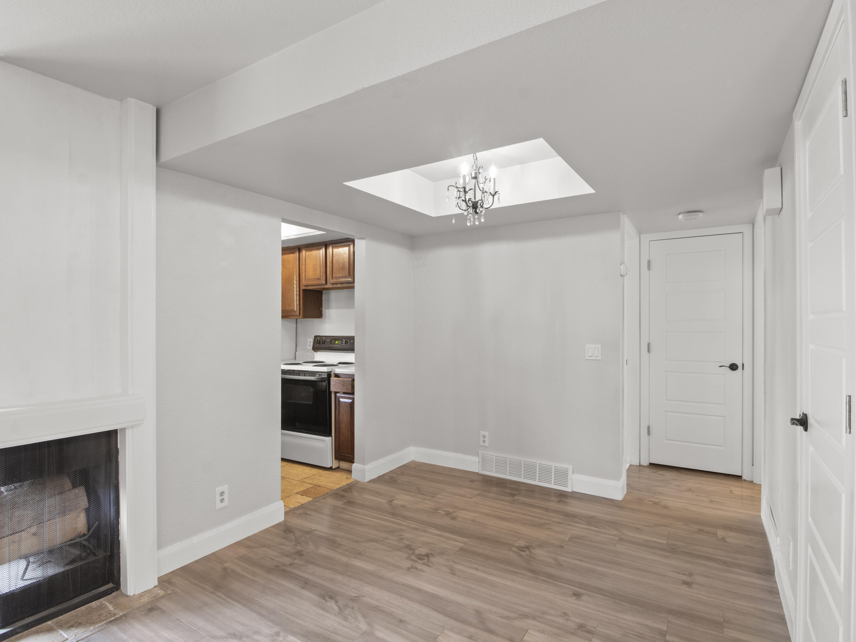 6844 Countrywoods Cir CIR 5E