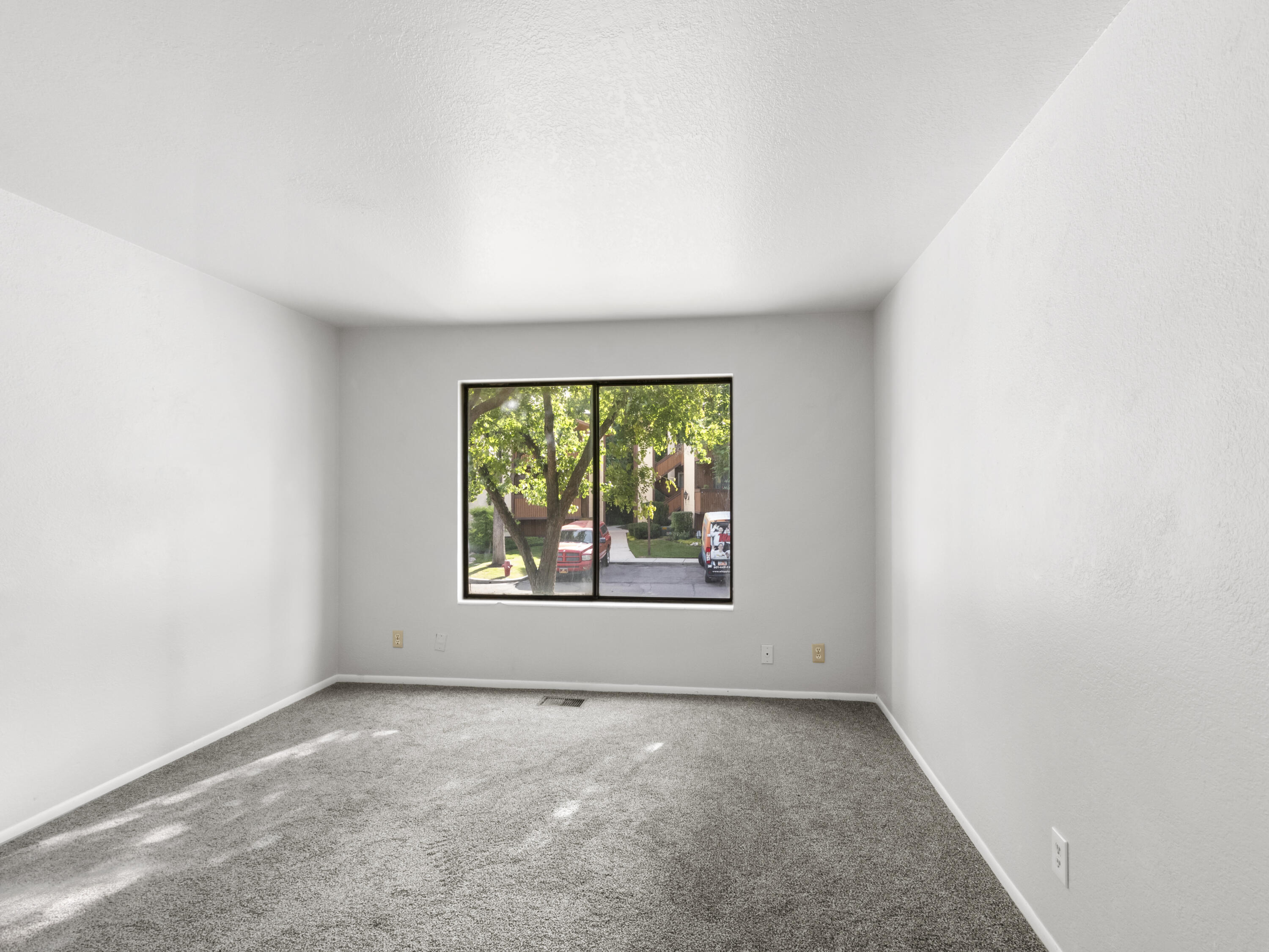 6844 Countrywoods Cir CIR 5E