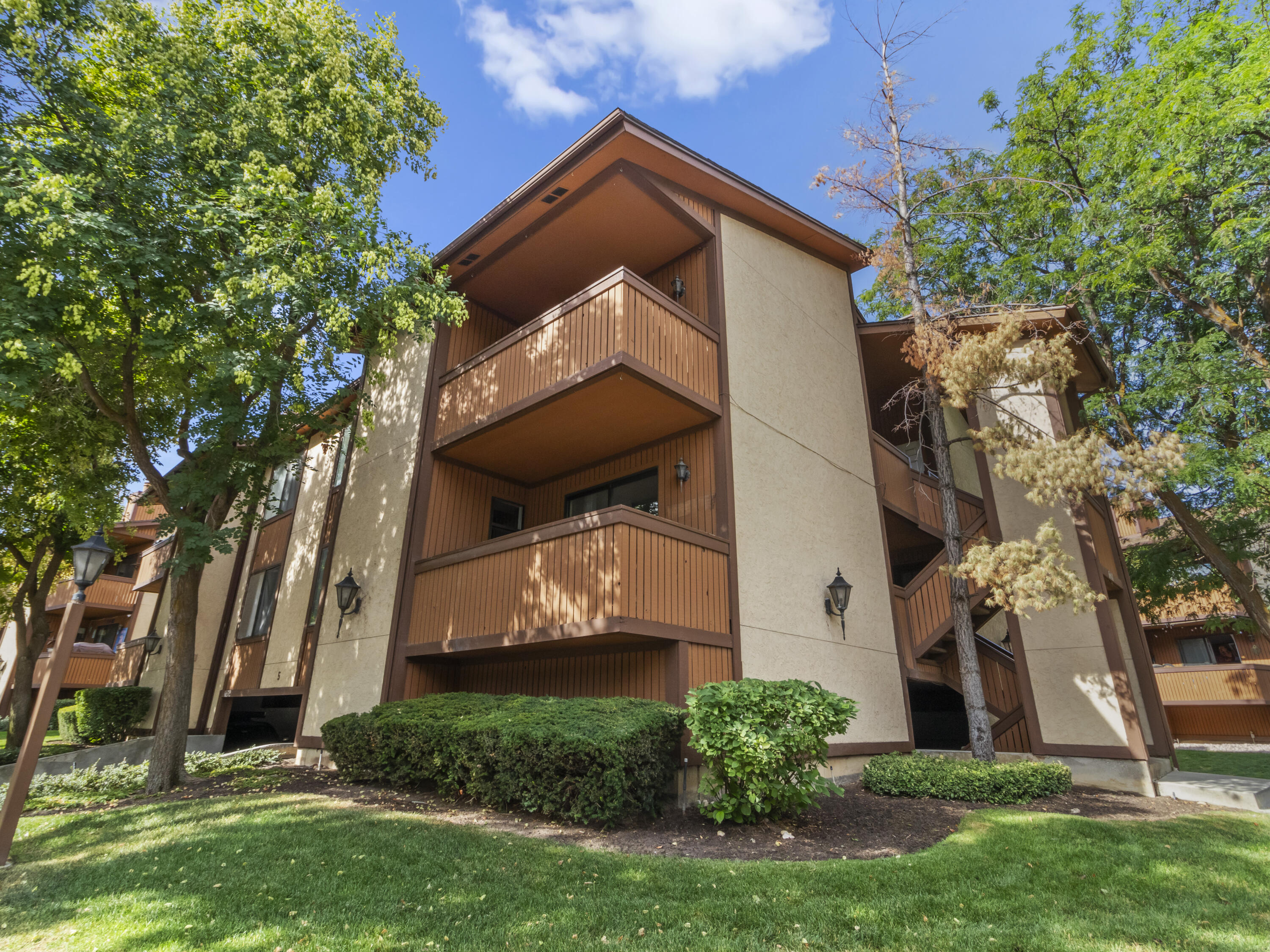 6844 Countrywoods Cir CIR 5E