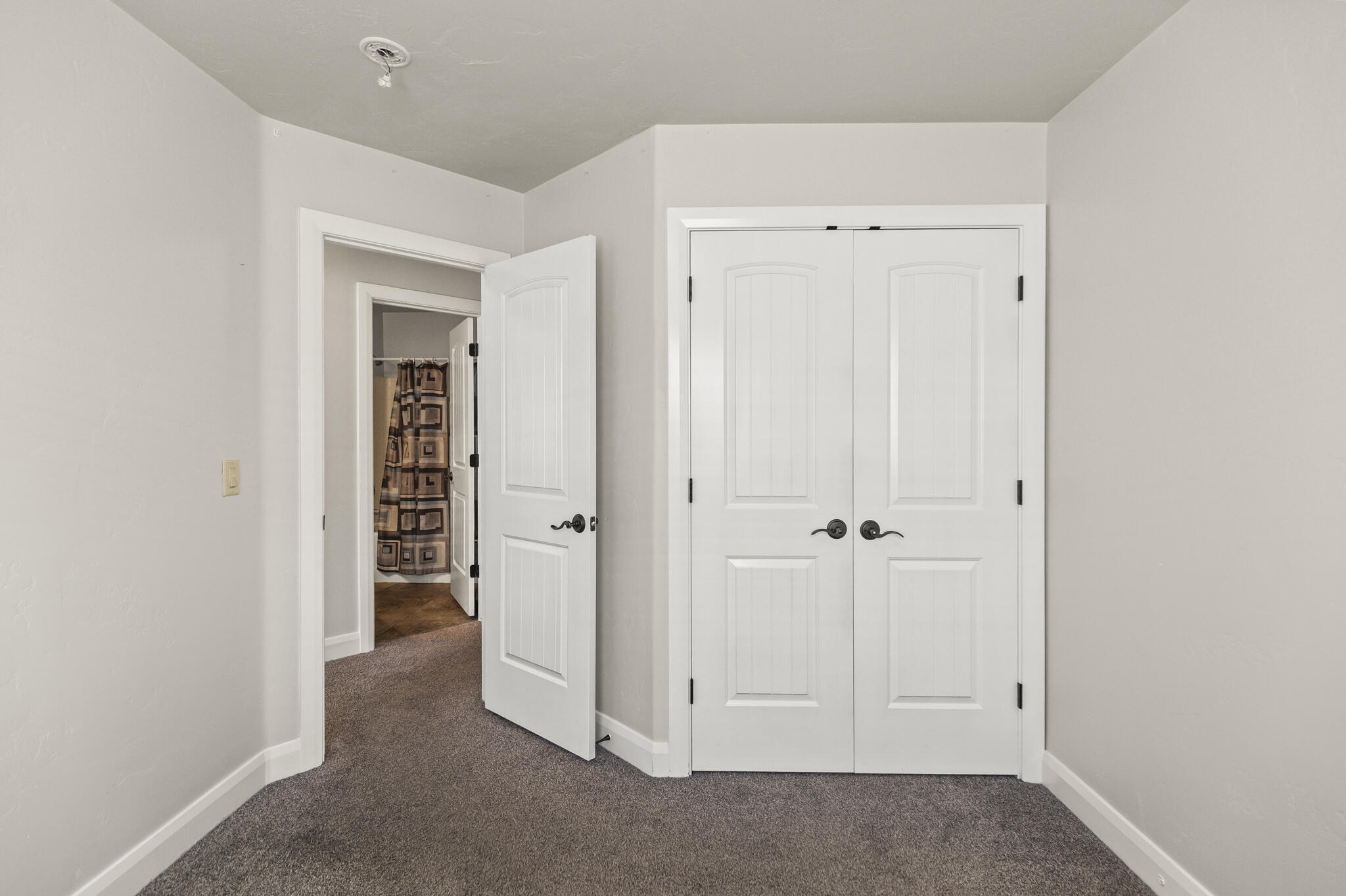 920 S 25 E Unit: #10c