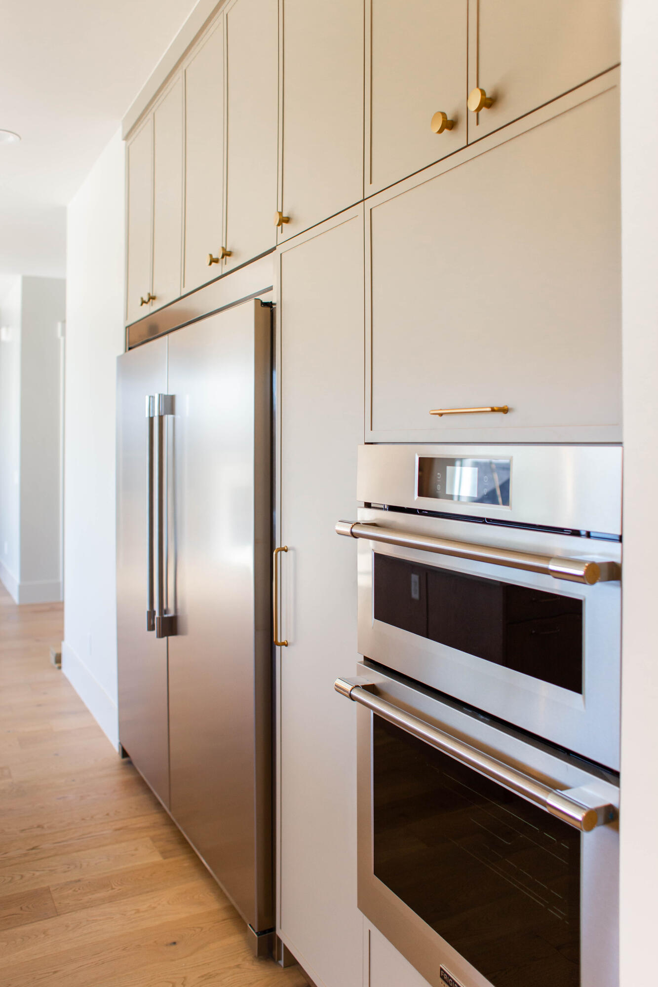 302 E Mayfield Woods LN