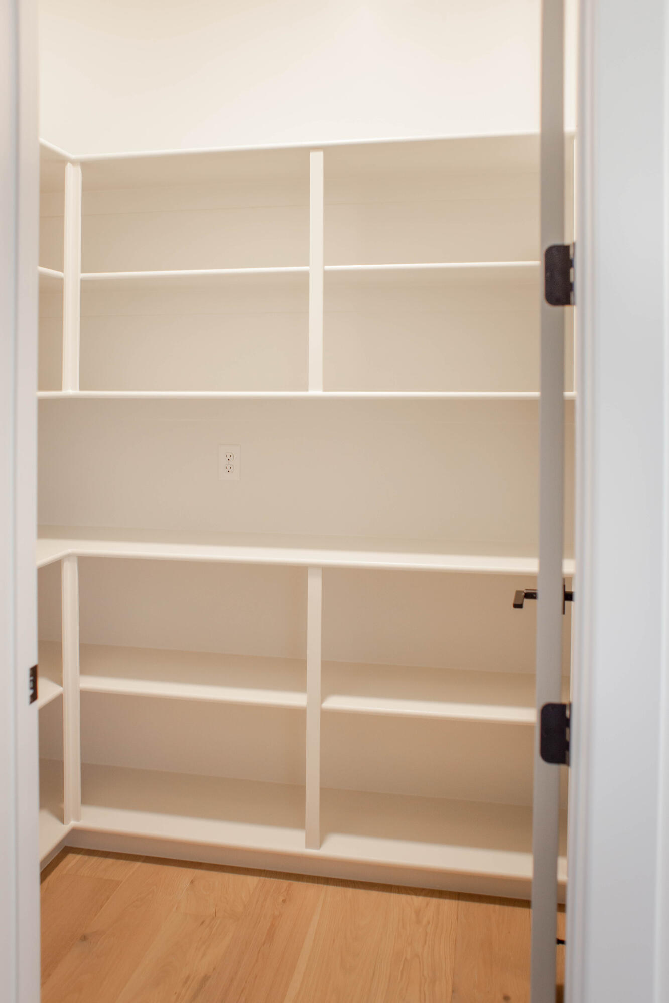 302 E Mayfield Woods LN