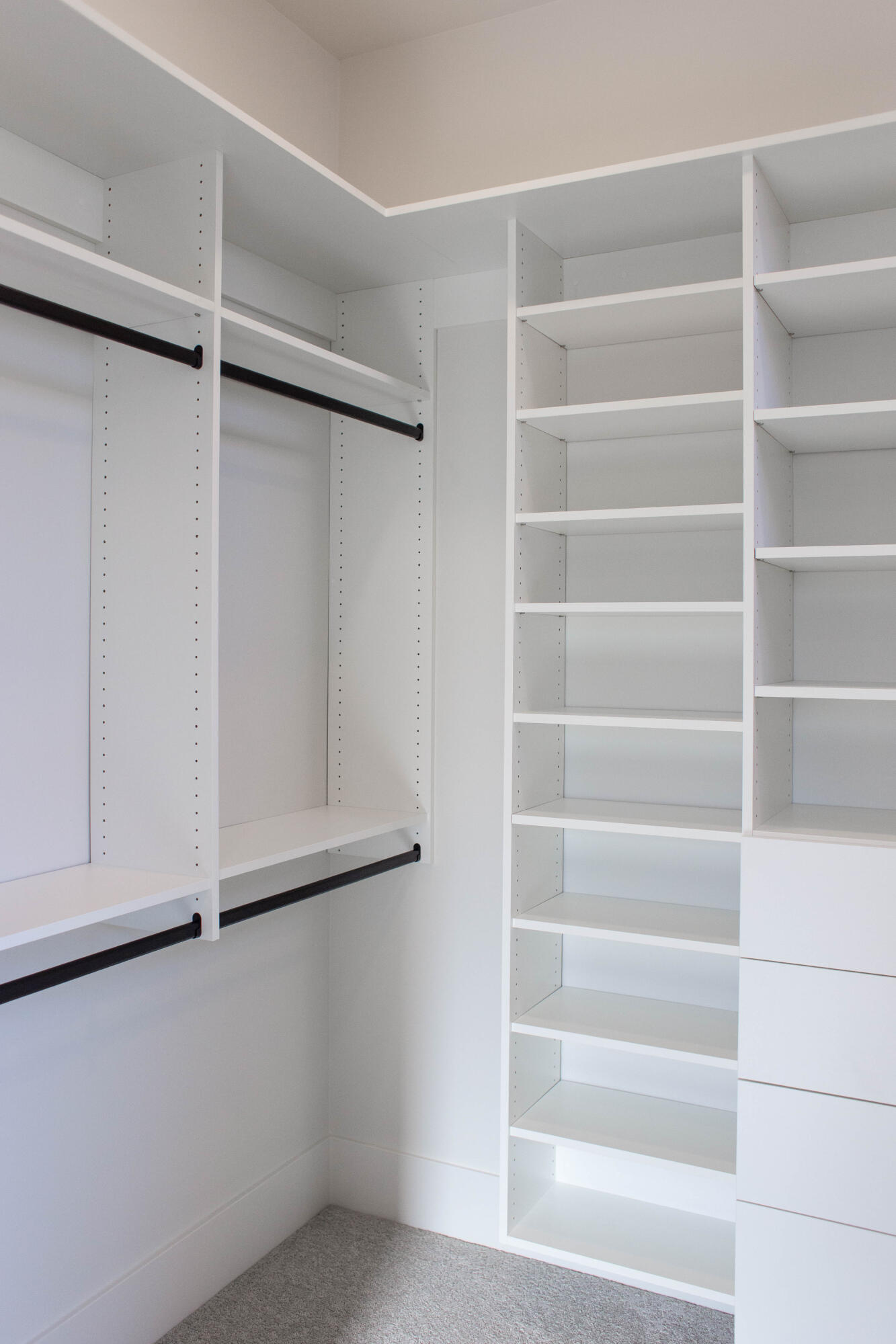 302 E Mayfield Woods LN